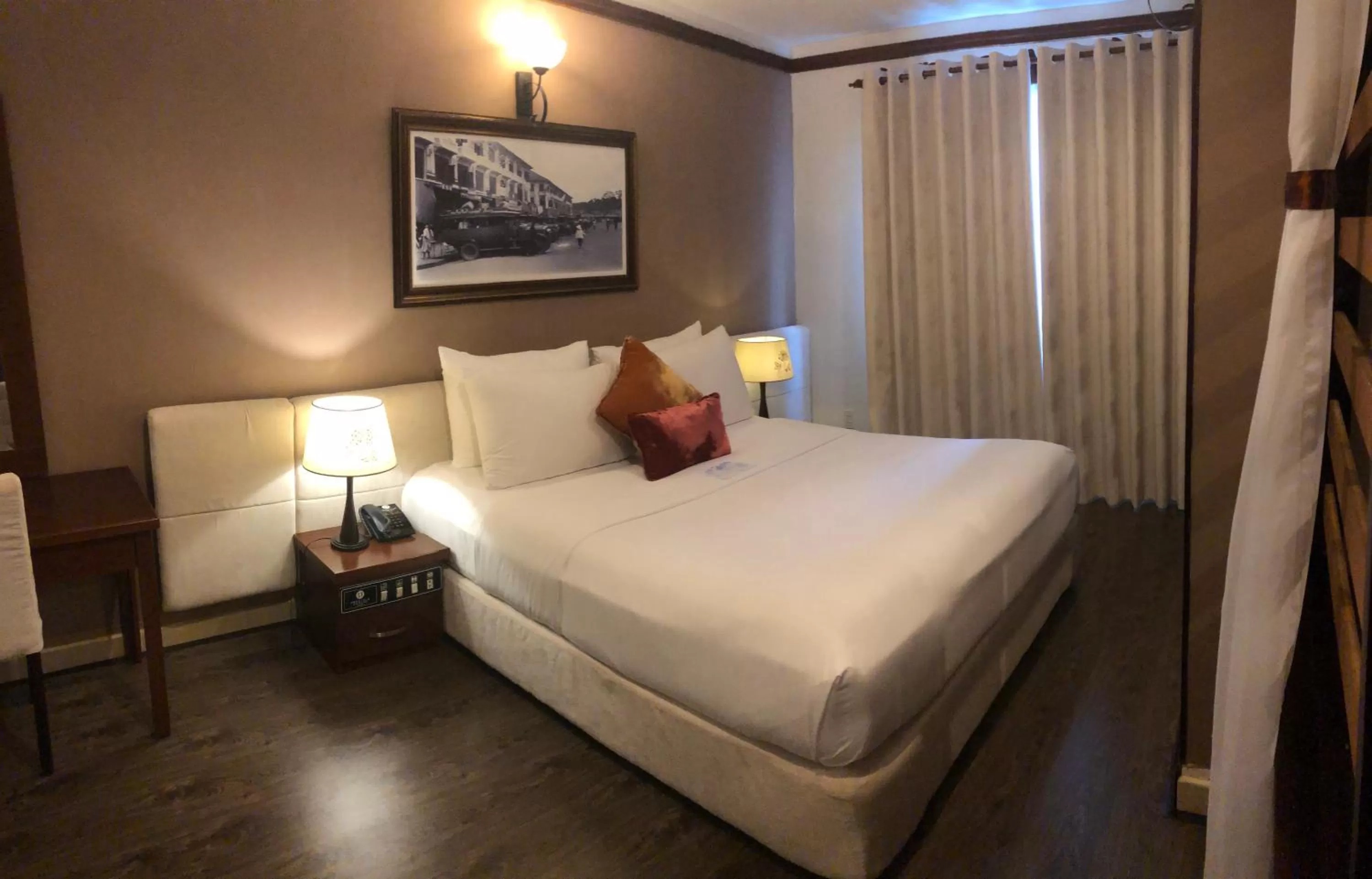 Photo of the whole room, Bed in Prostyle Hotel Ho Chi Minh プロスタイルホテルホーチミン