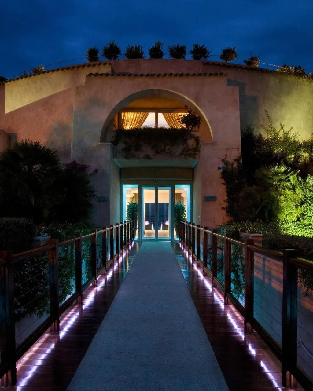 Facade/entrance, Balcony/Terrace in L'Ea Bianca Luxury Resort