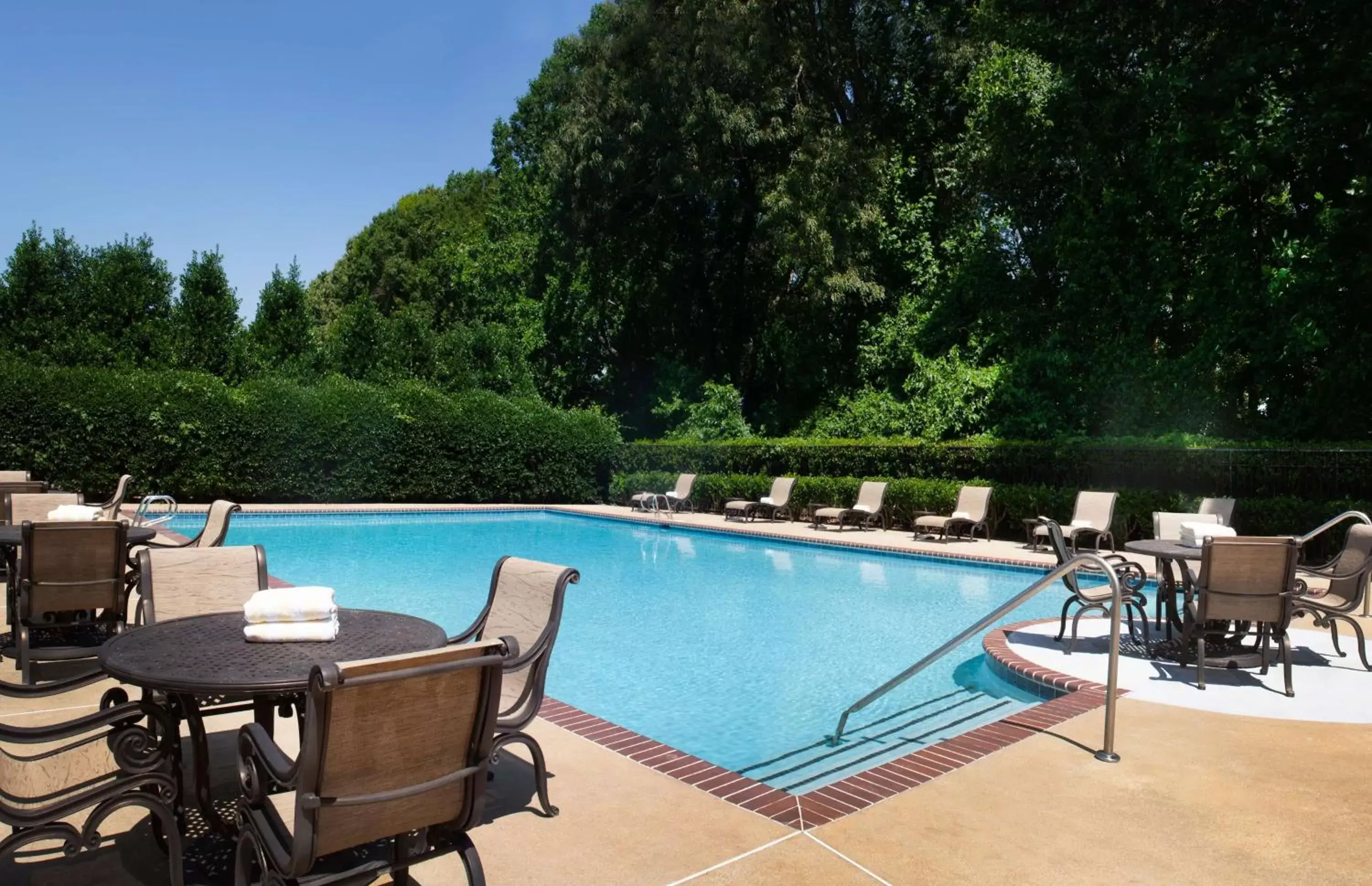 Pool view, Swimming Pool in Hilton Atlanta/Marietta Hotel & Conference Center