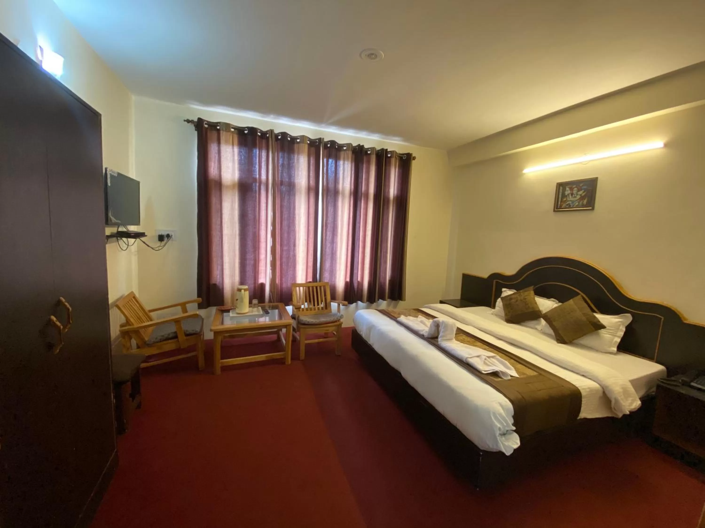 Photo of the whole room in The Destination Manali