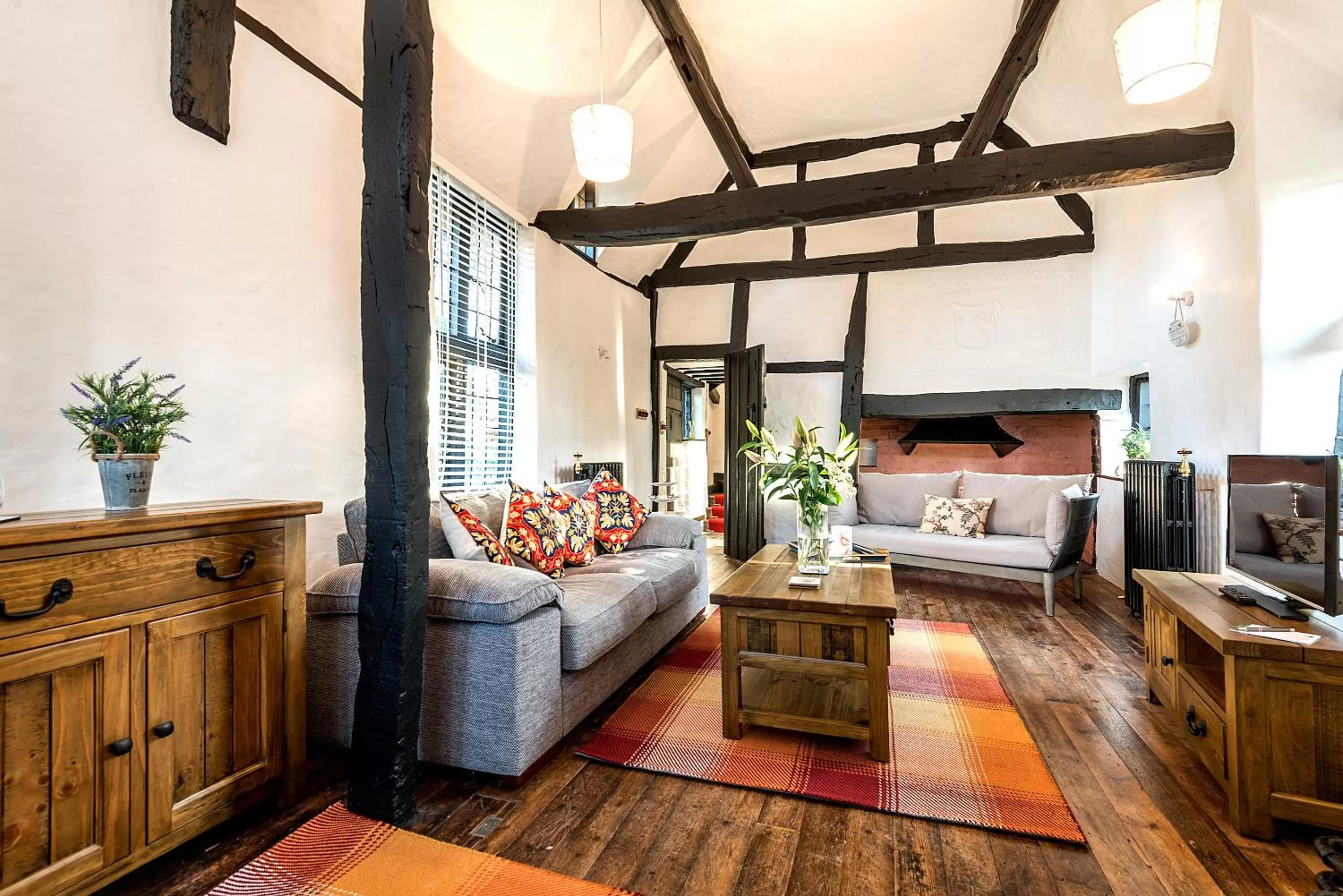 Bed in Burnside Hotel