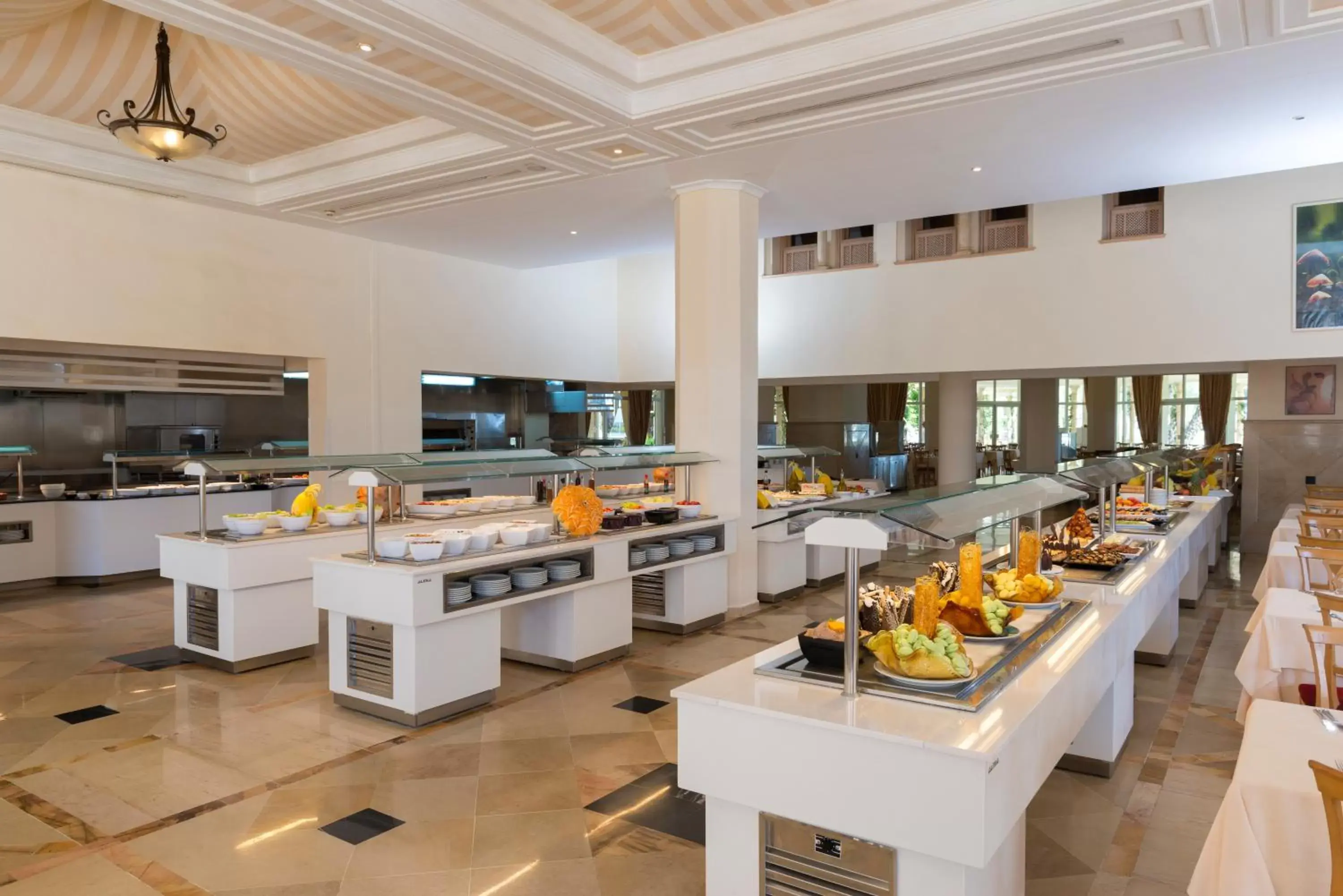 Restaurant/places to eat in Iberostar Waves Averroes Restaurant/places to eat in Iberostar Waves Averroes