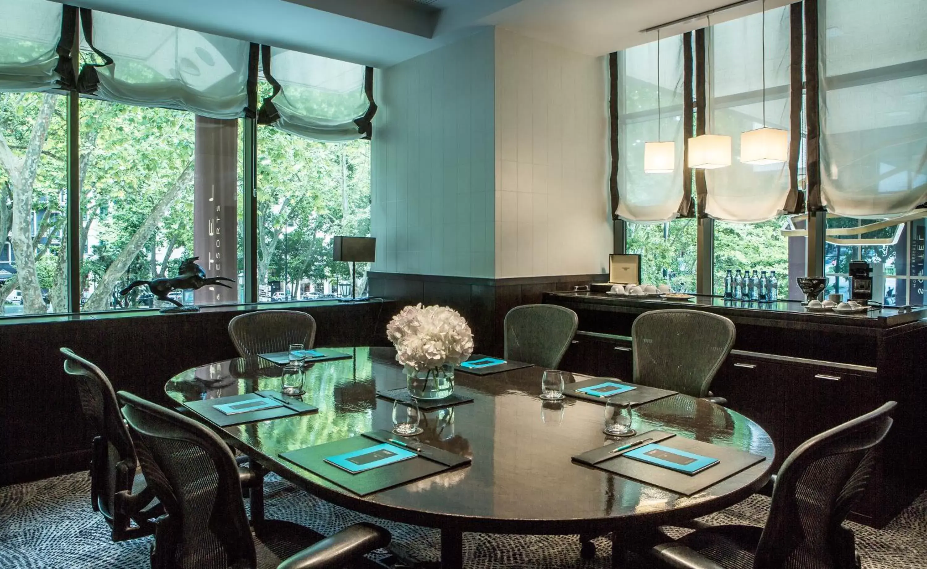 Meeting/conference room, Restaurant/Places to Eat in Sofitel Lisbon Liberdade