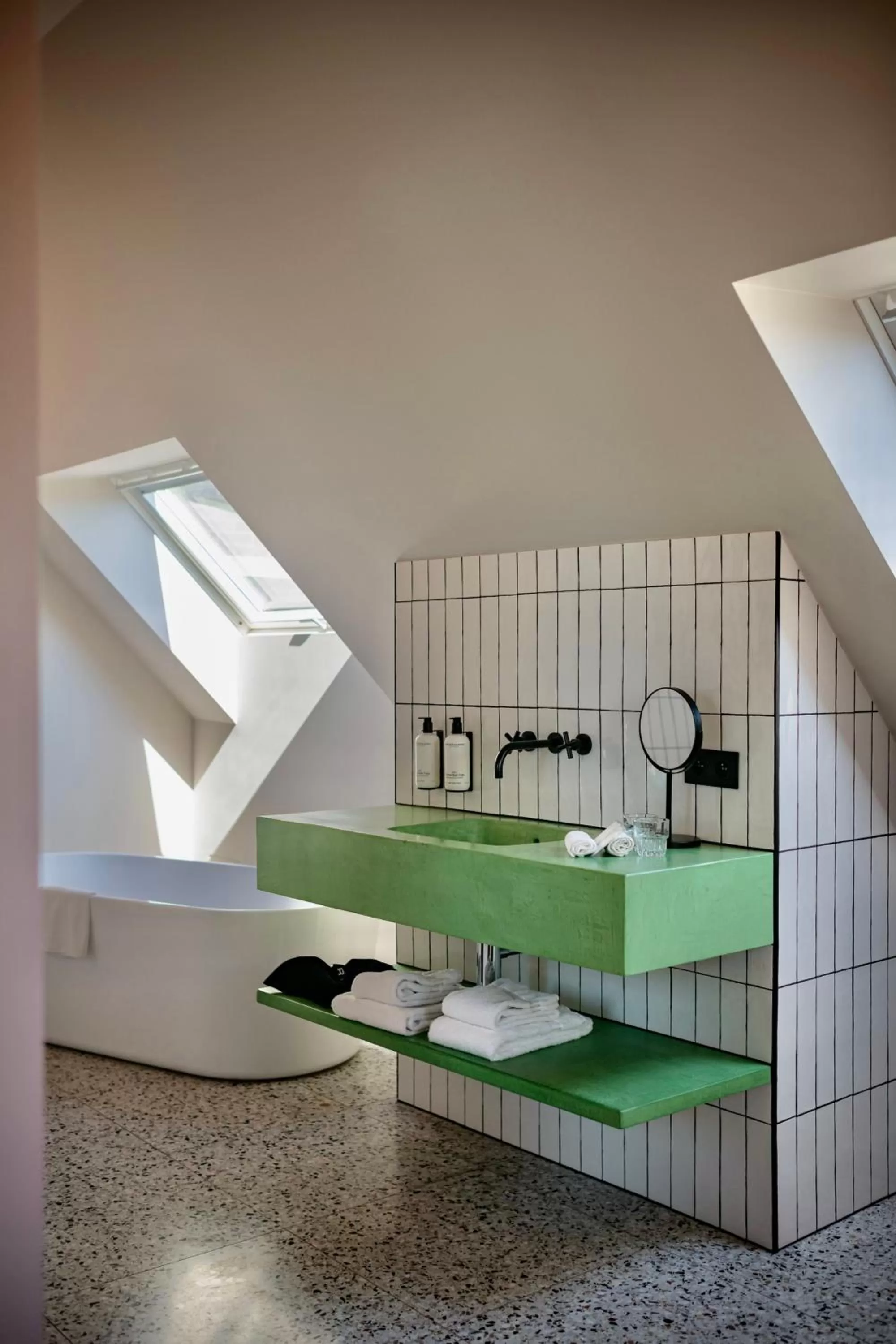 Bathroom in U Eat & Sleep Antwerp