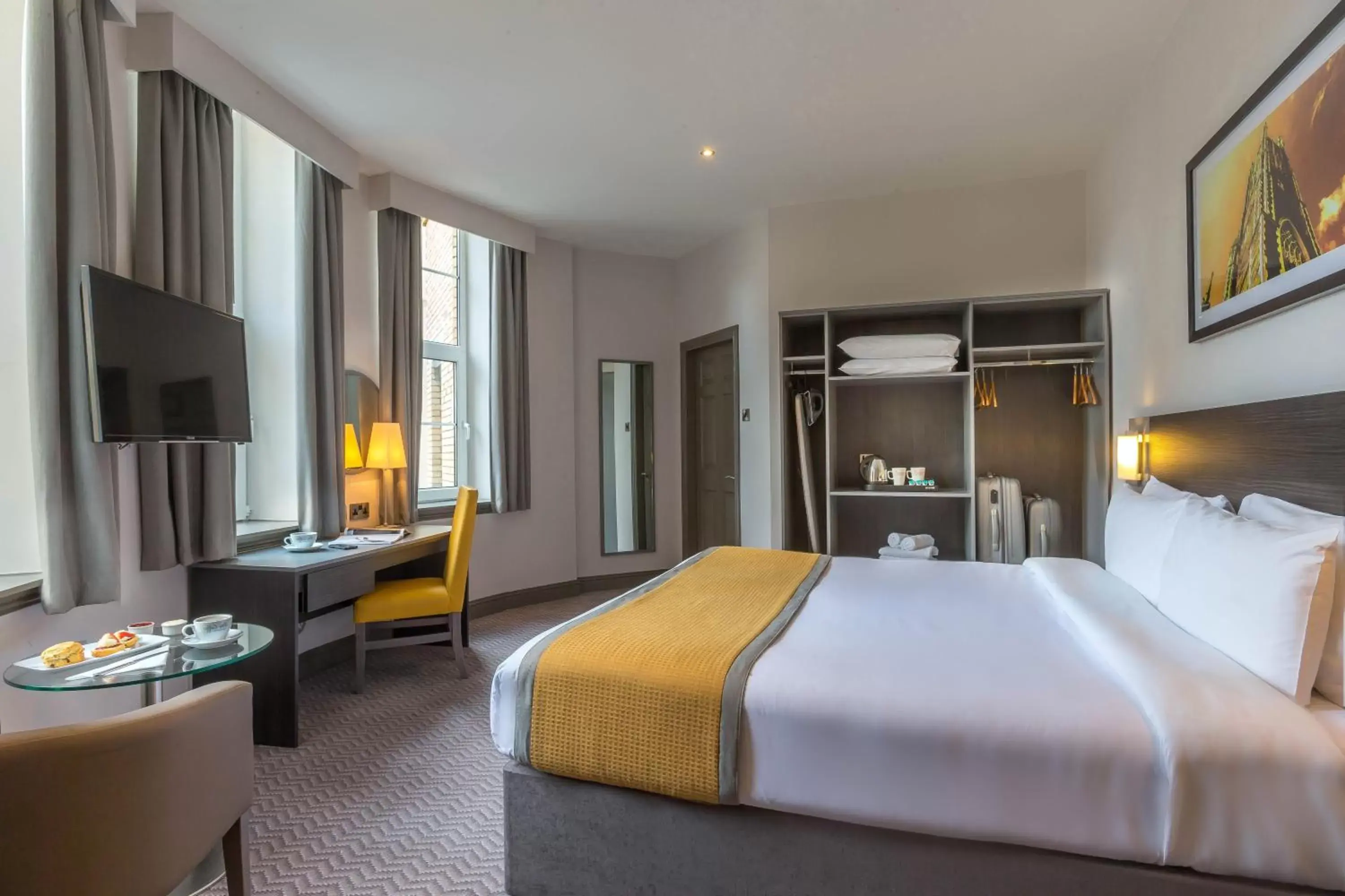 Bed in Maldron Hotel Shandon Cork City