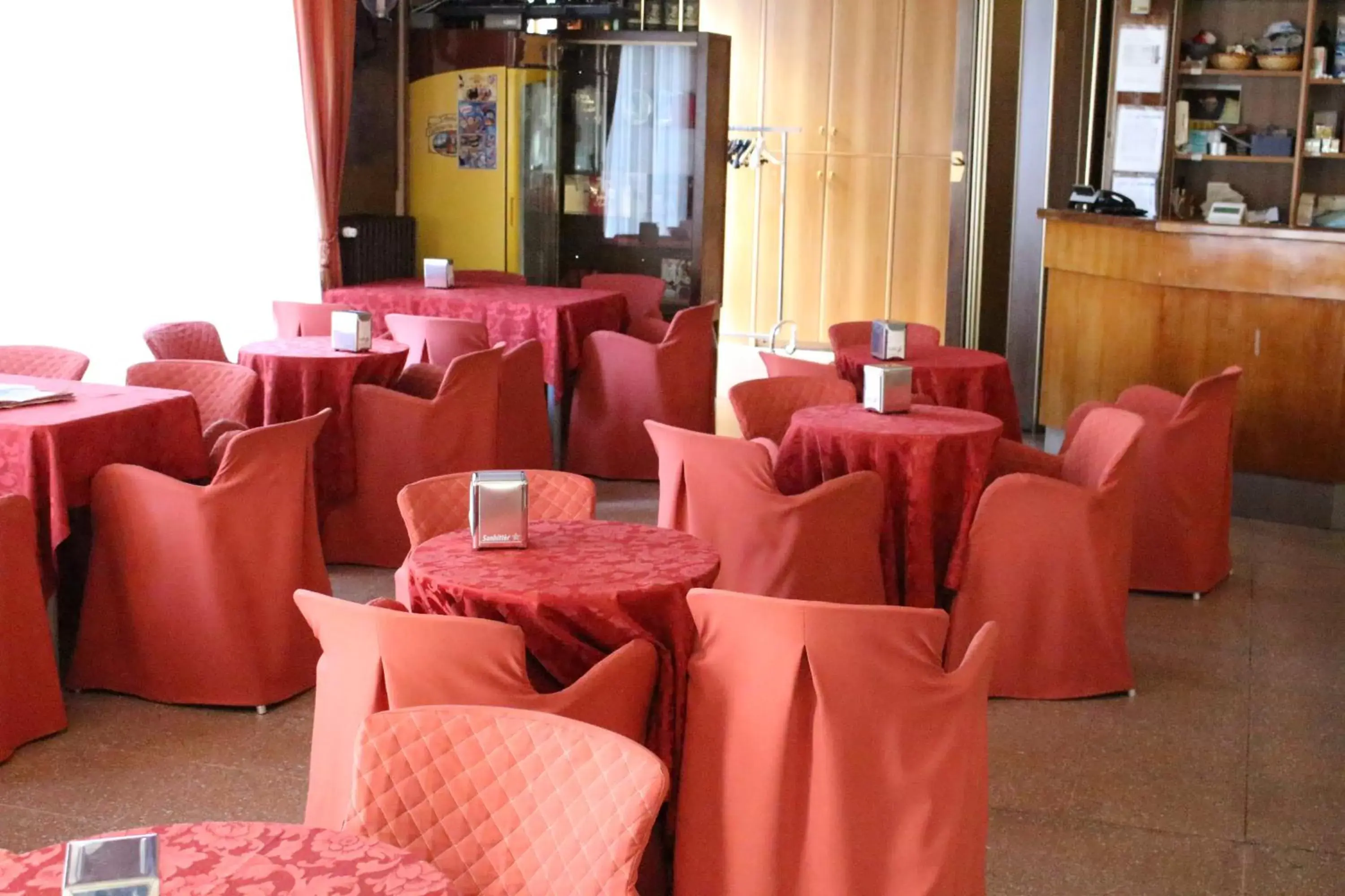 Breakfast, Banquet Facilities in hotel ristorante vittoria