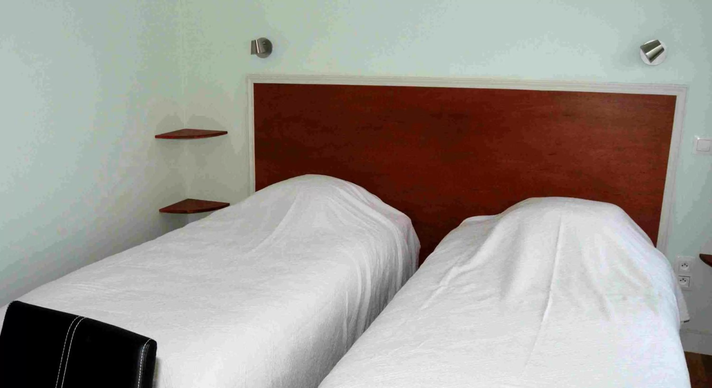 Bed in Apparthotel Douai Gare