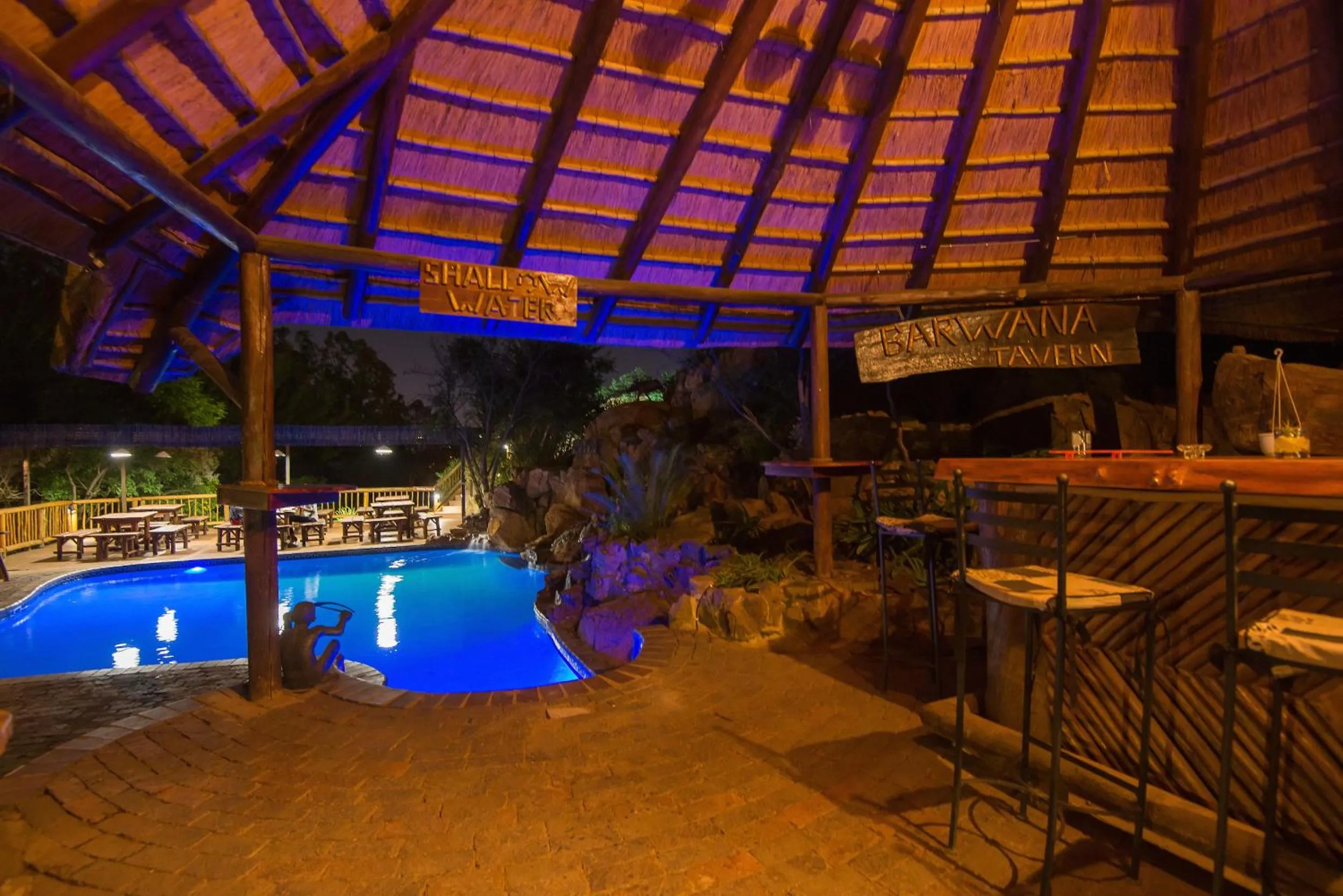 On-site shops in Amadwala Lodge