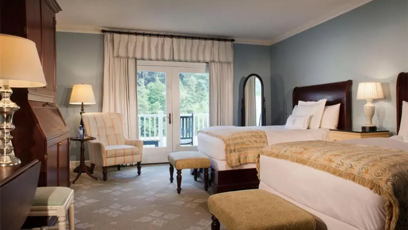 Resort View Porch Room - One King Bed in Omni Bedford Springs Resort