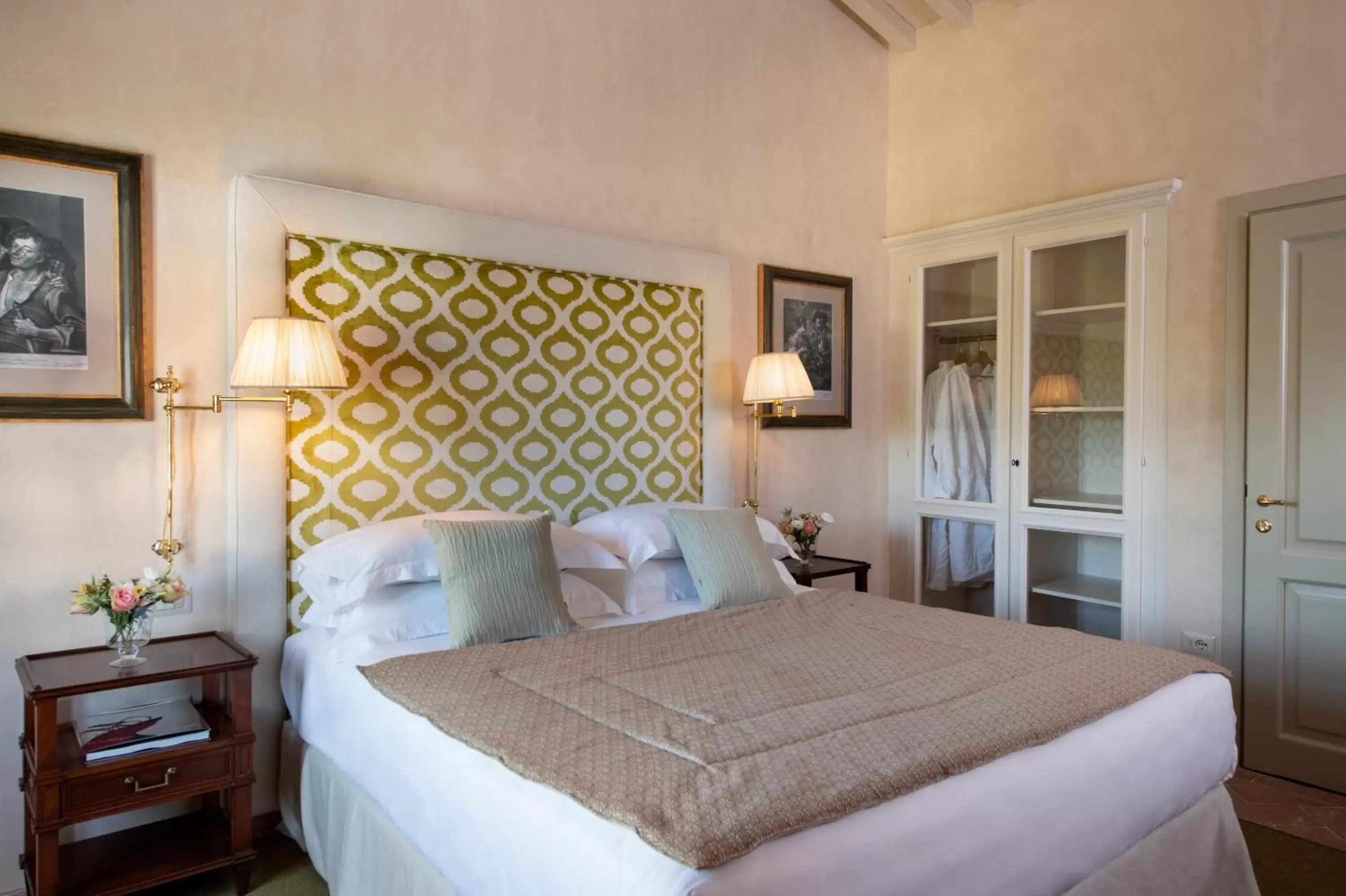 Bed in VIESCA Suites & Villas Il Borro Toscana