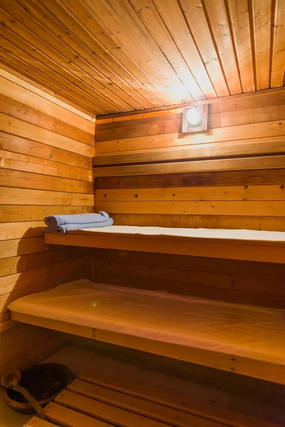 Spa and wellness centre/facilities in Hotel El Fell Spa and wellness centre/facilities in Hotel El Fell