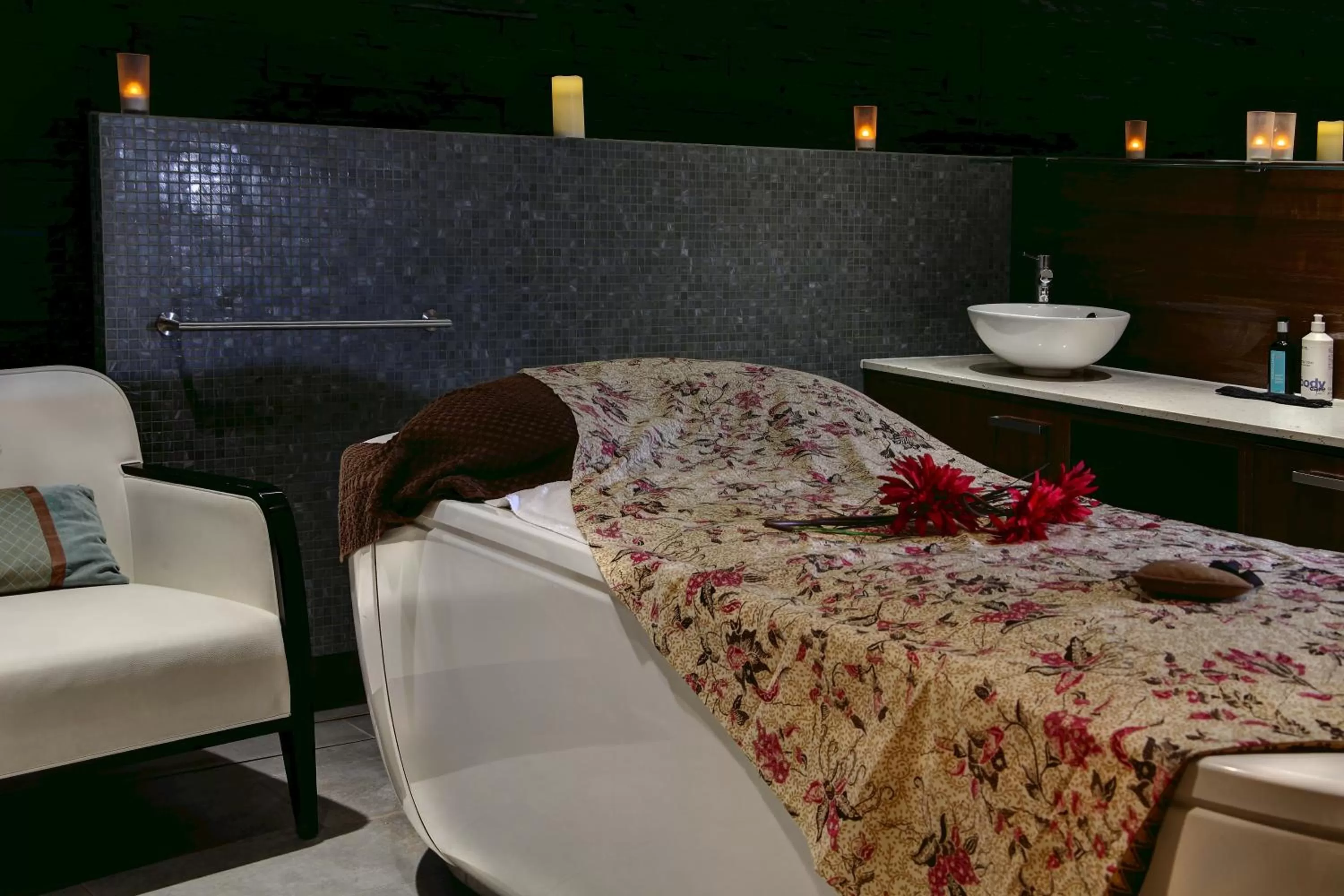 Massage, Bed in Quy Mill Hotel & Spa, Cambridge