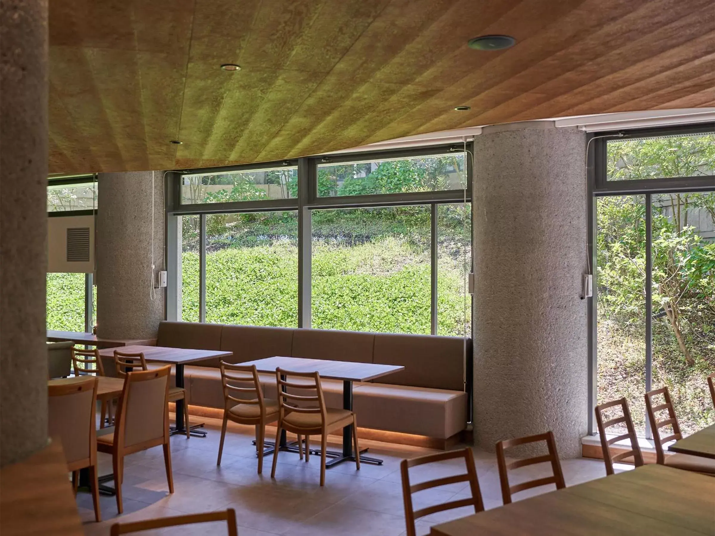 Communal lounge/ TV room, Restaurant/Places to Eat in WeBase KAMAKURA