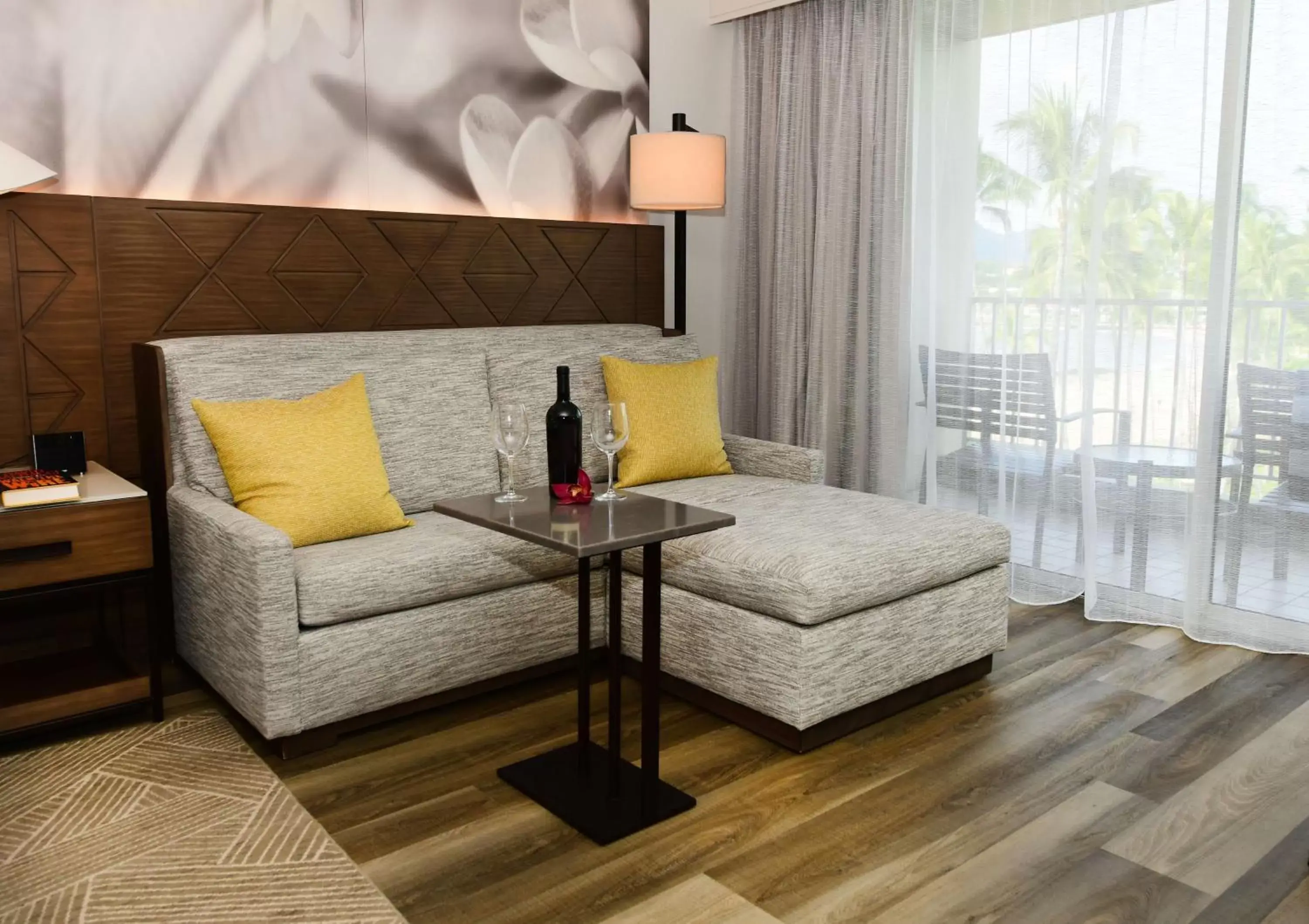 Bedroom, Seating Area in The Royal Sonesta Kauai Resort Lihue