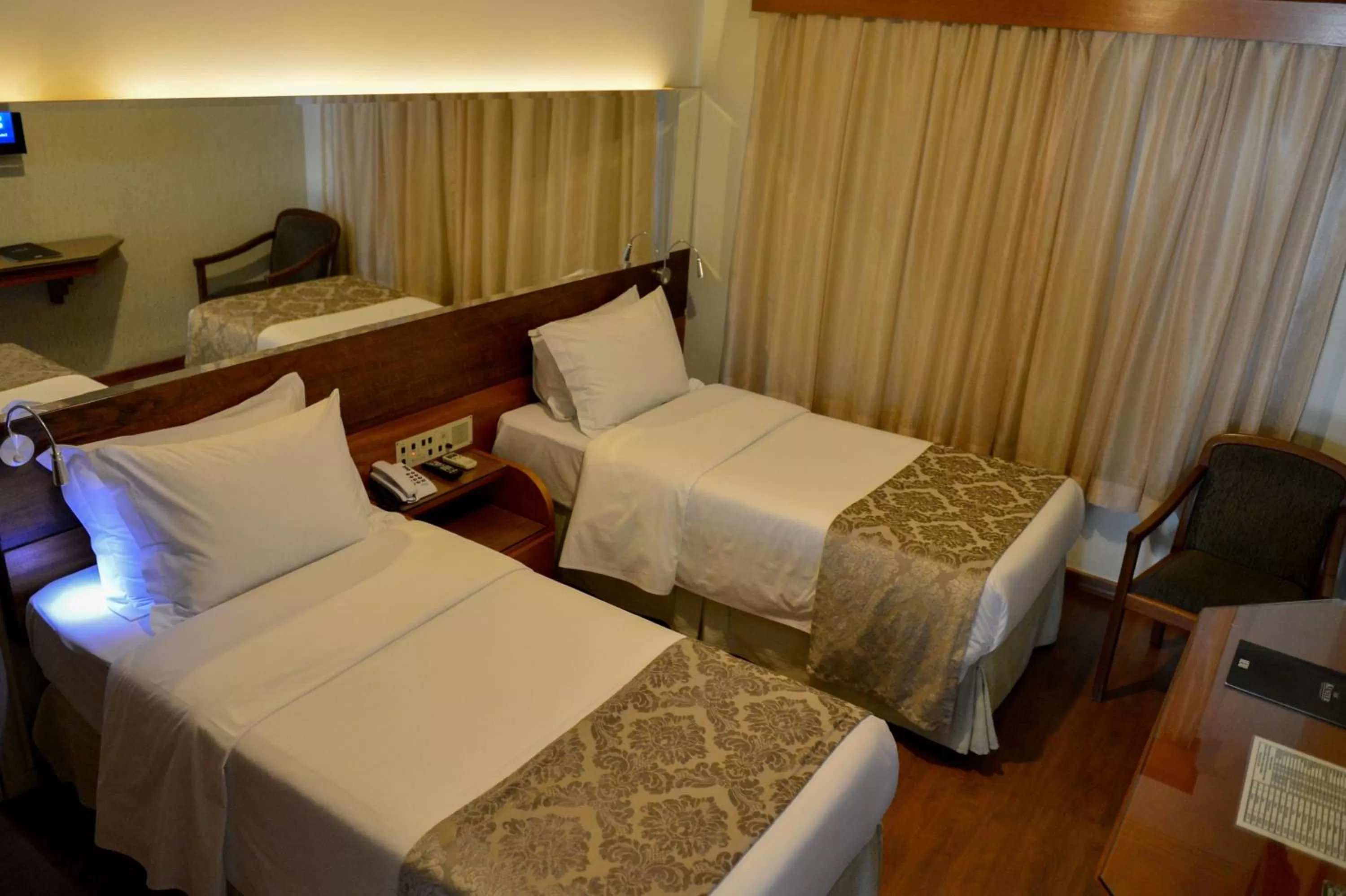 Bedroom, Bed in Kuster Hotel