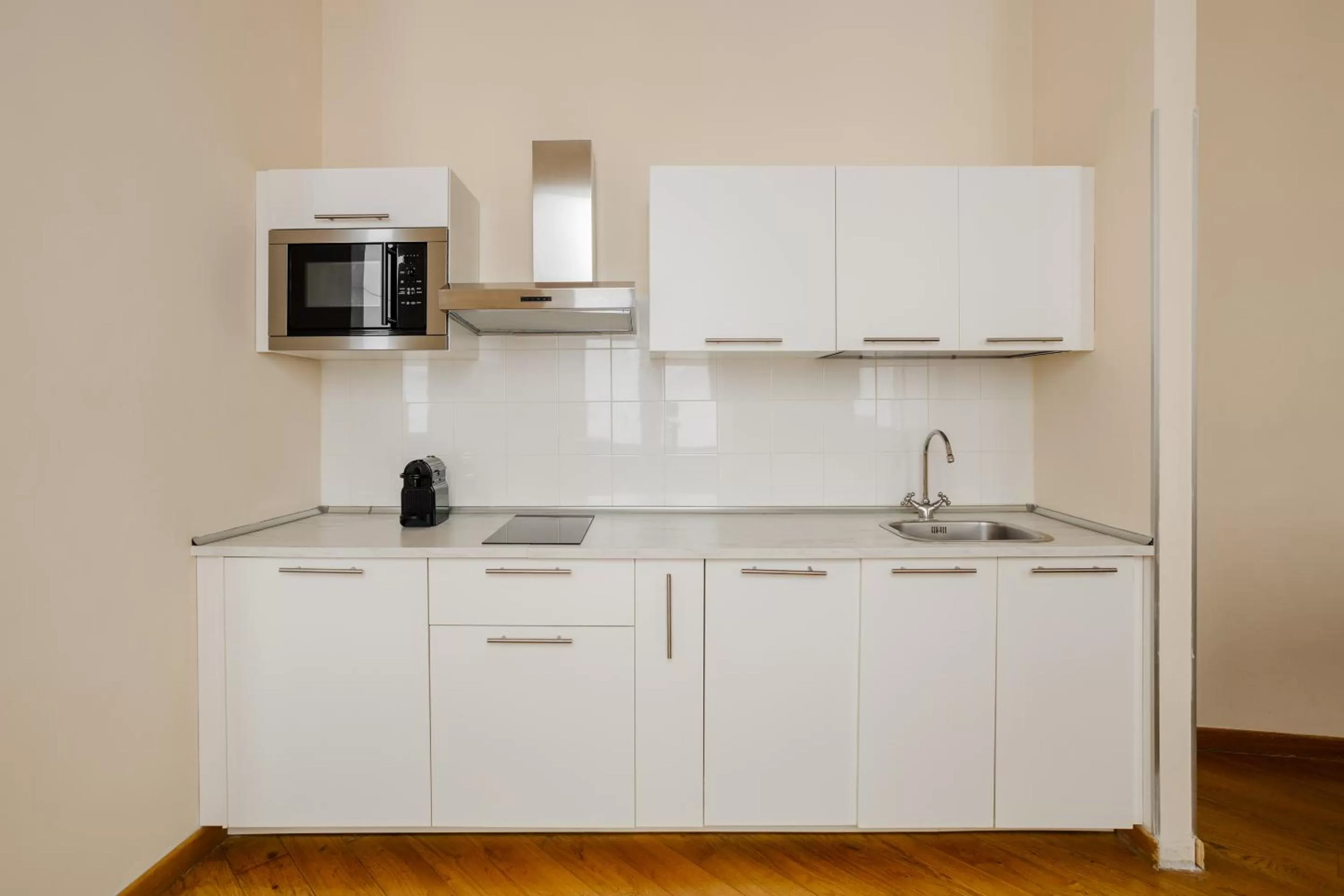 Kitchen/Kitchenette in Sonder Fontana Di Trevi