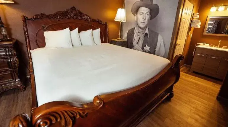 Bed in Branson King Resort
