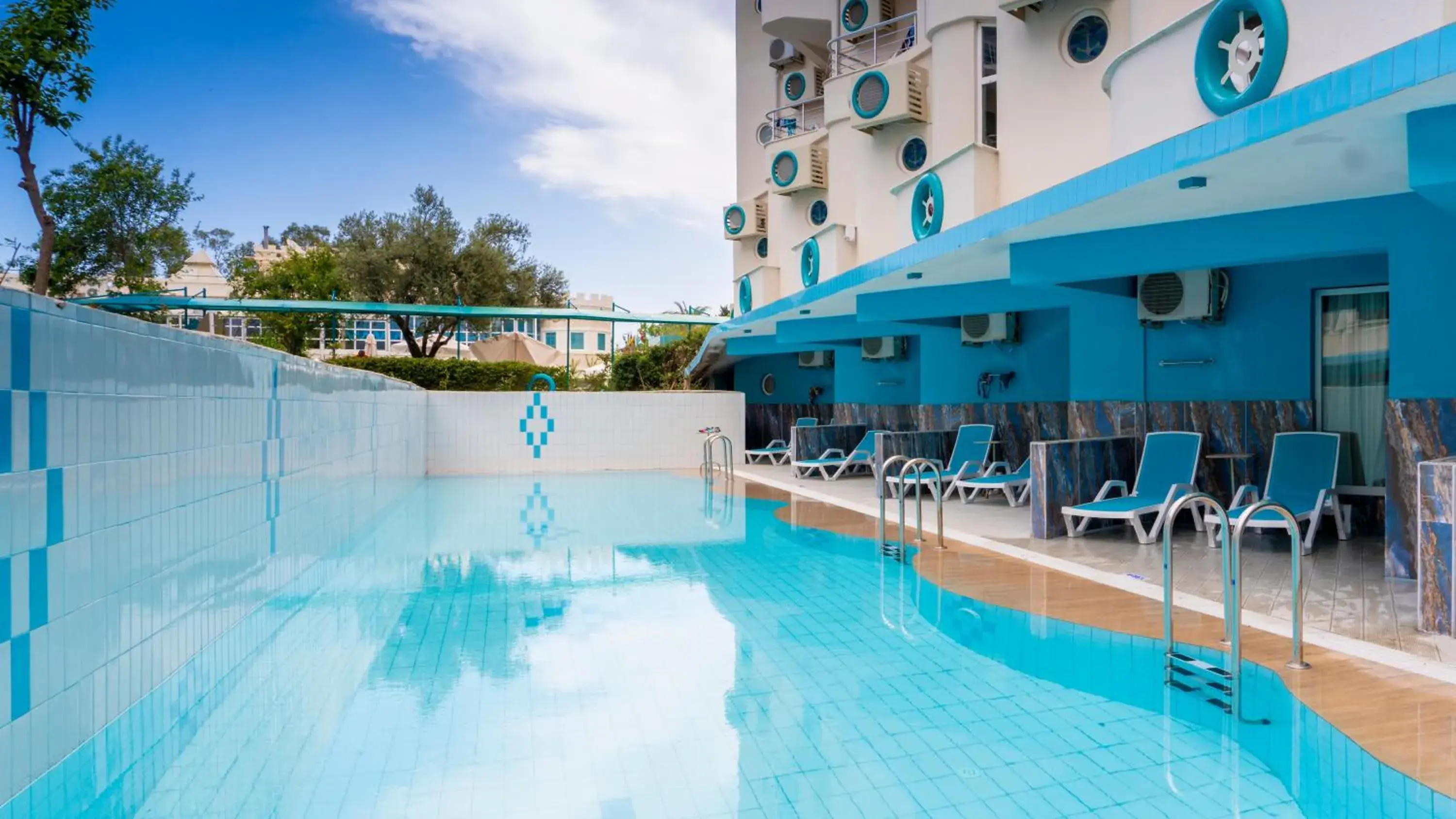 Property building, Swimming Pool in Miarosa Kemer Beach