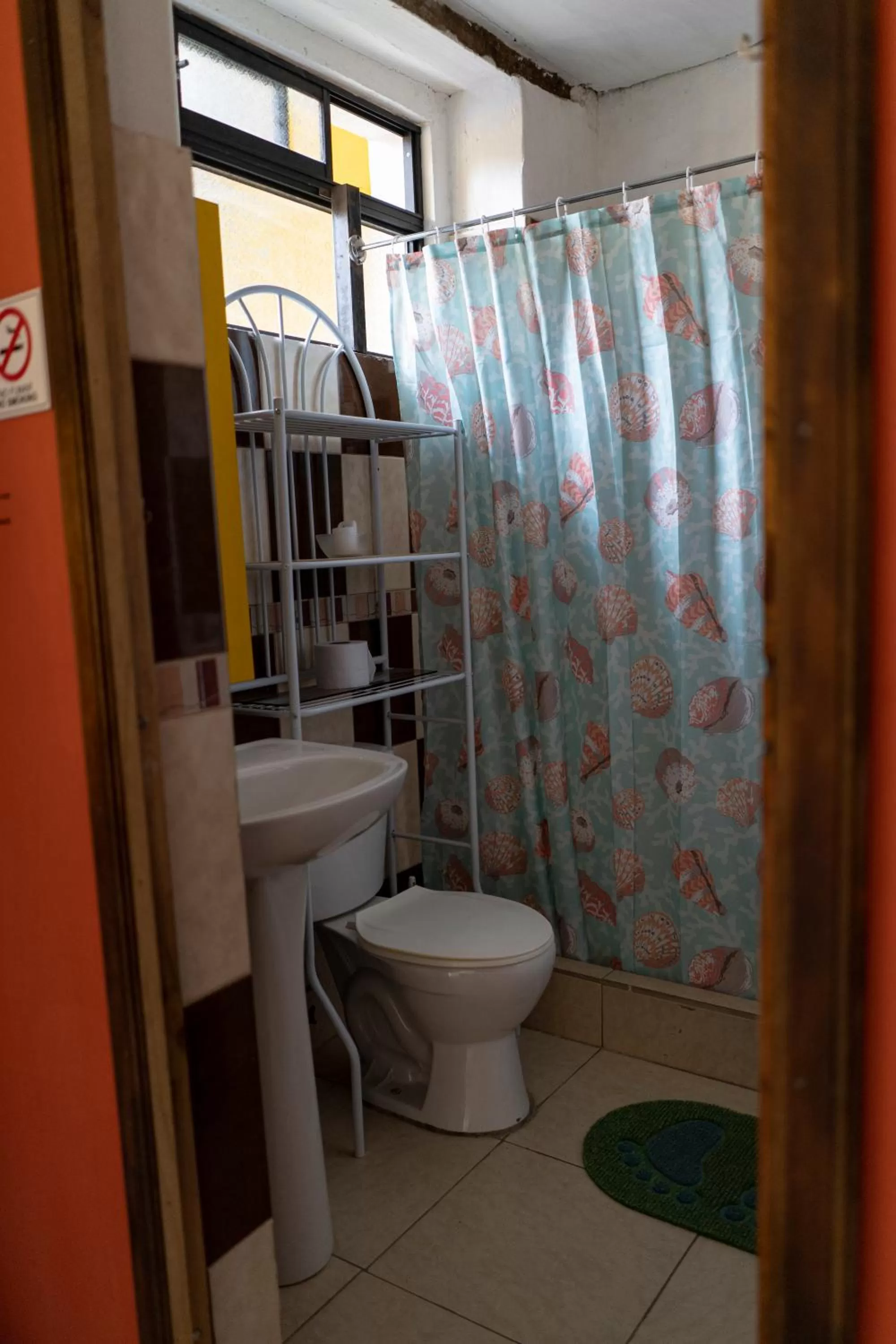 Bathroom in Blue Door Housing Historic Quito