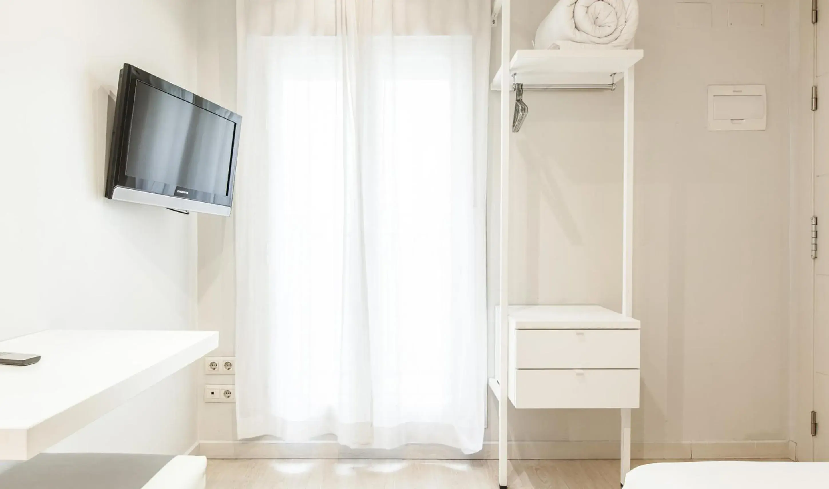 Bedroom, Bathroom in Urban Sea Hotel Atocha 113