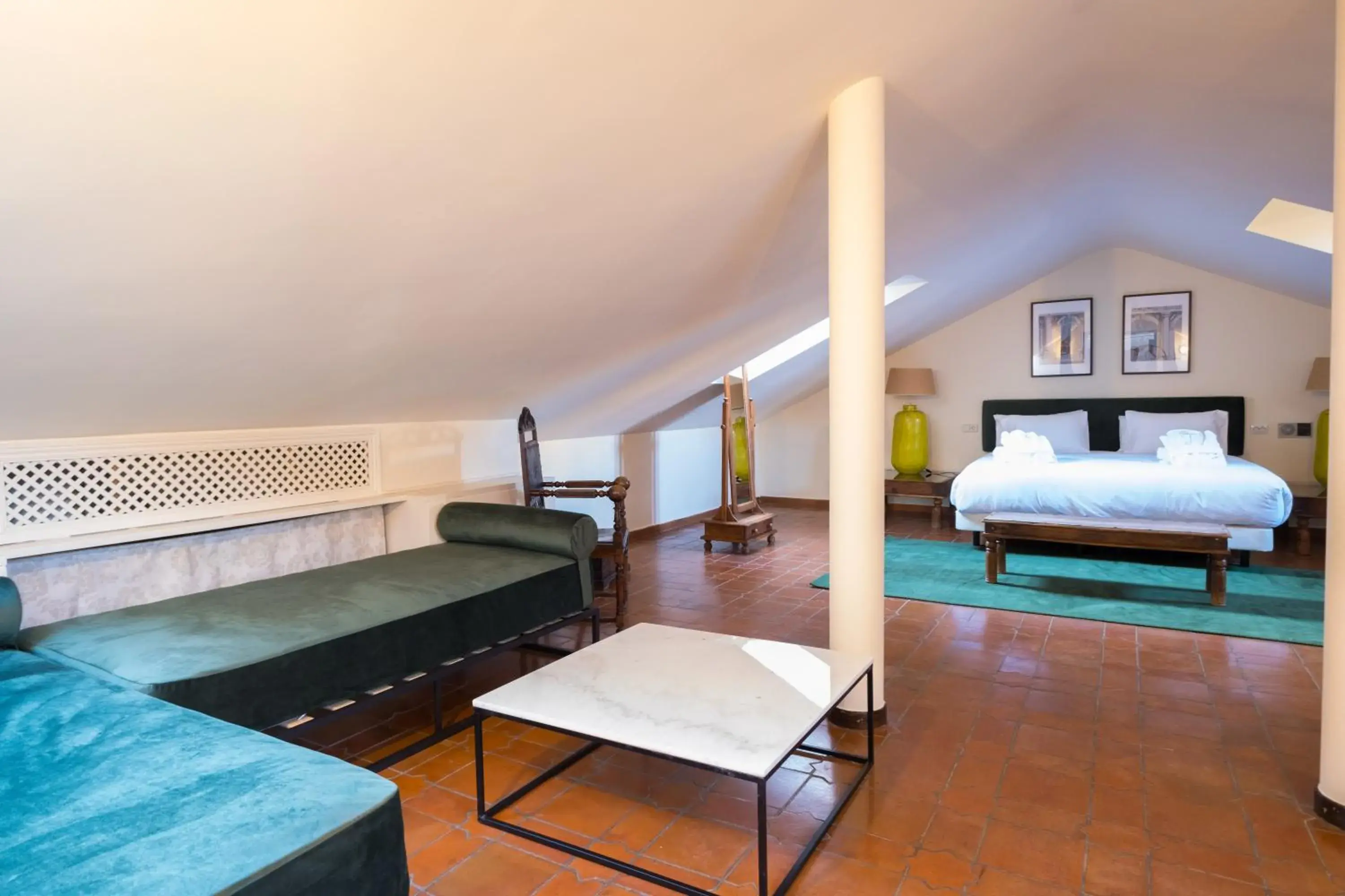 Photo of the whole room, Bed in Hotel Cetina Palacio Ayala Berganza
