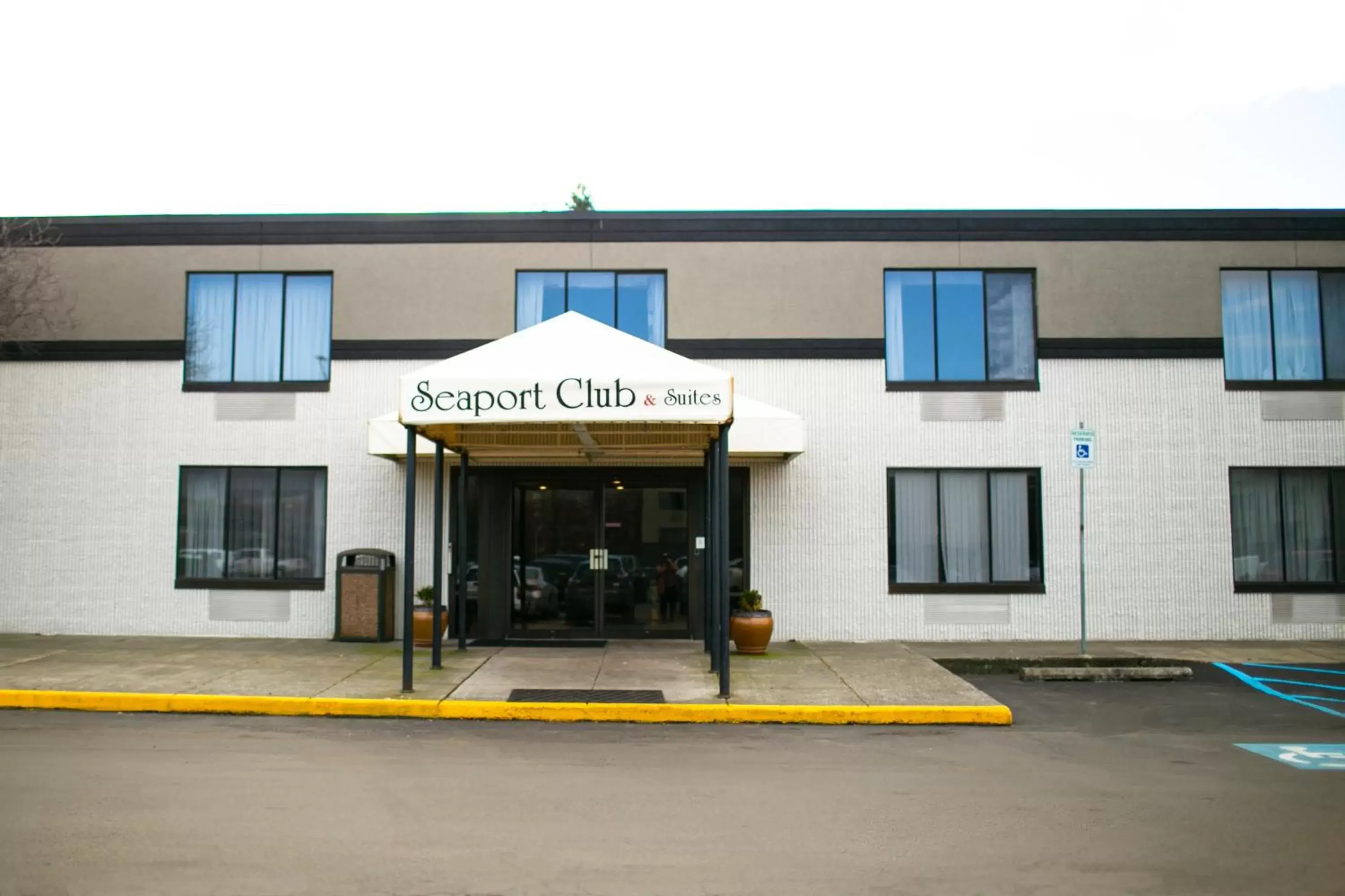 Facade/entrance in Seaport Inn & Suites