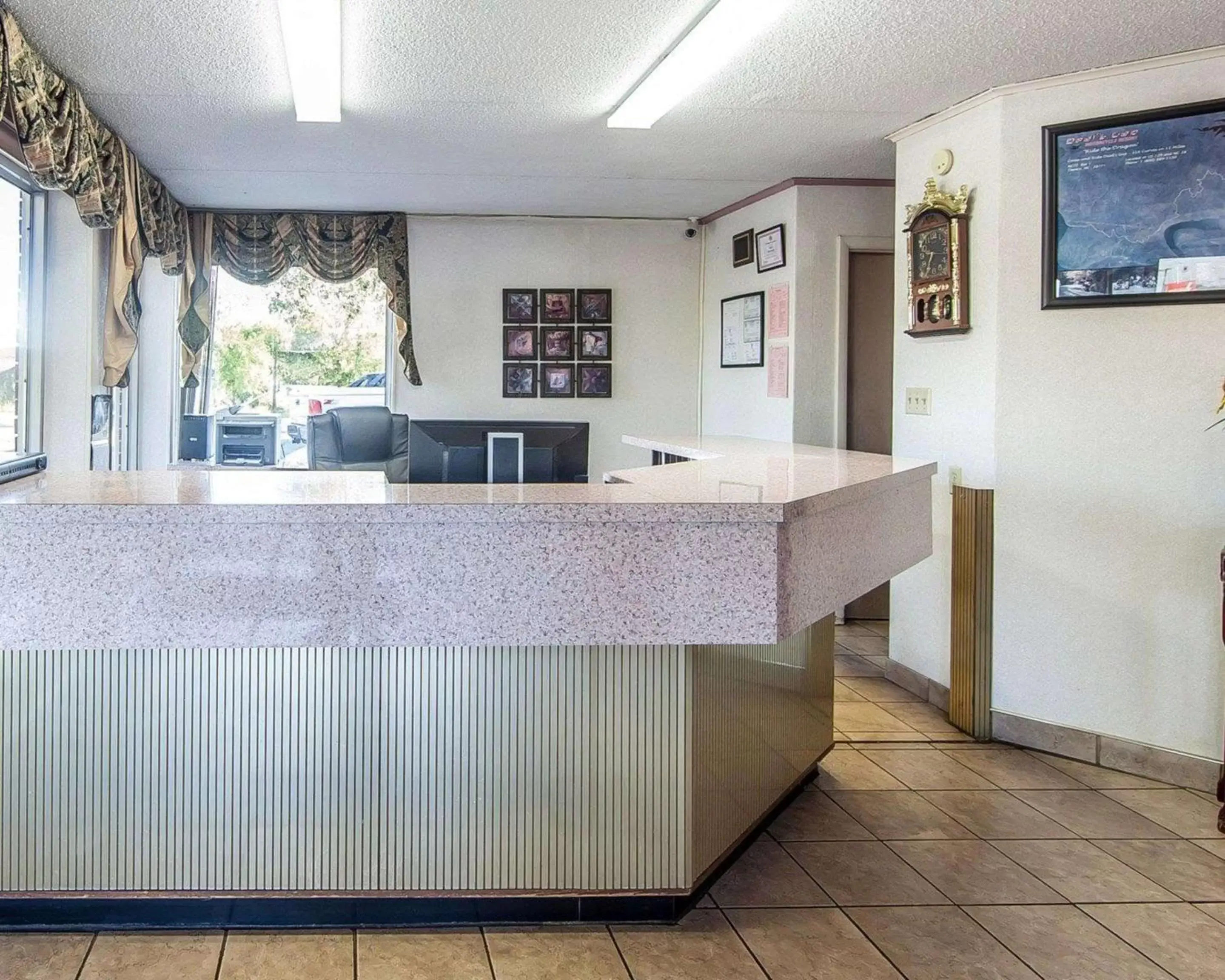 Lobby or reception, Lobby/Reception in Rodeway Inn