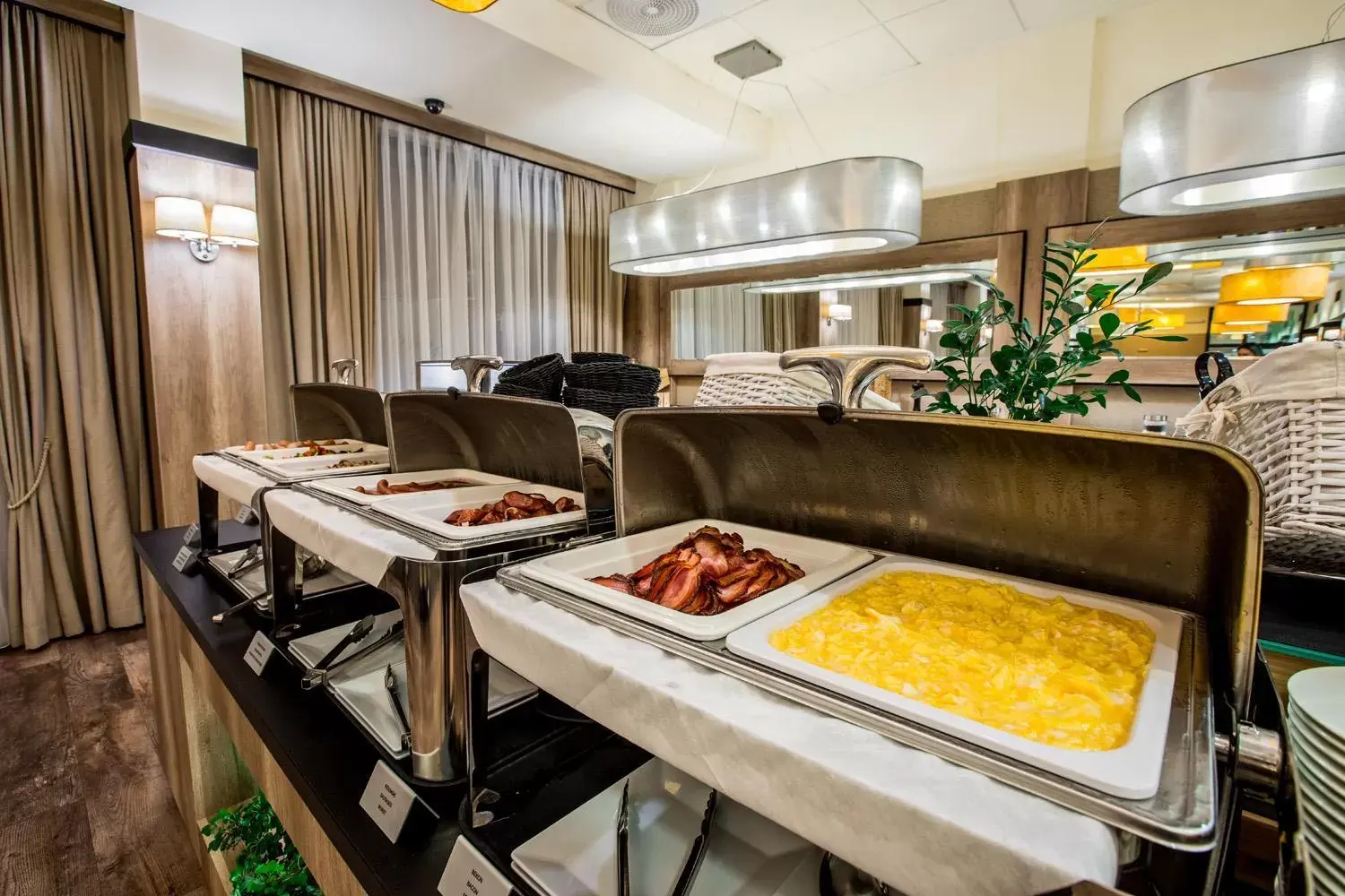 Food and drinks, Seating Area in Park Hotel Diament Wroclaw