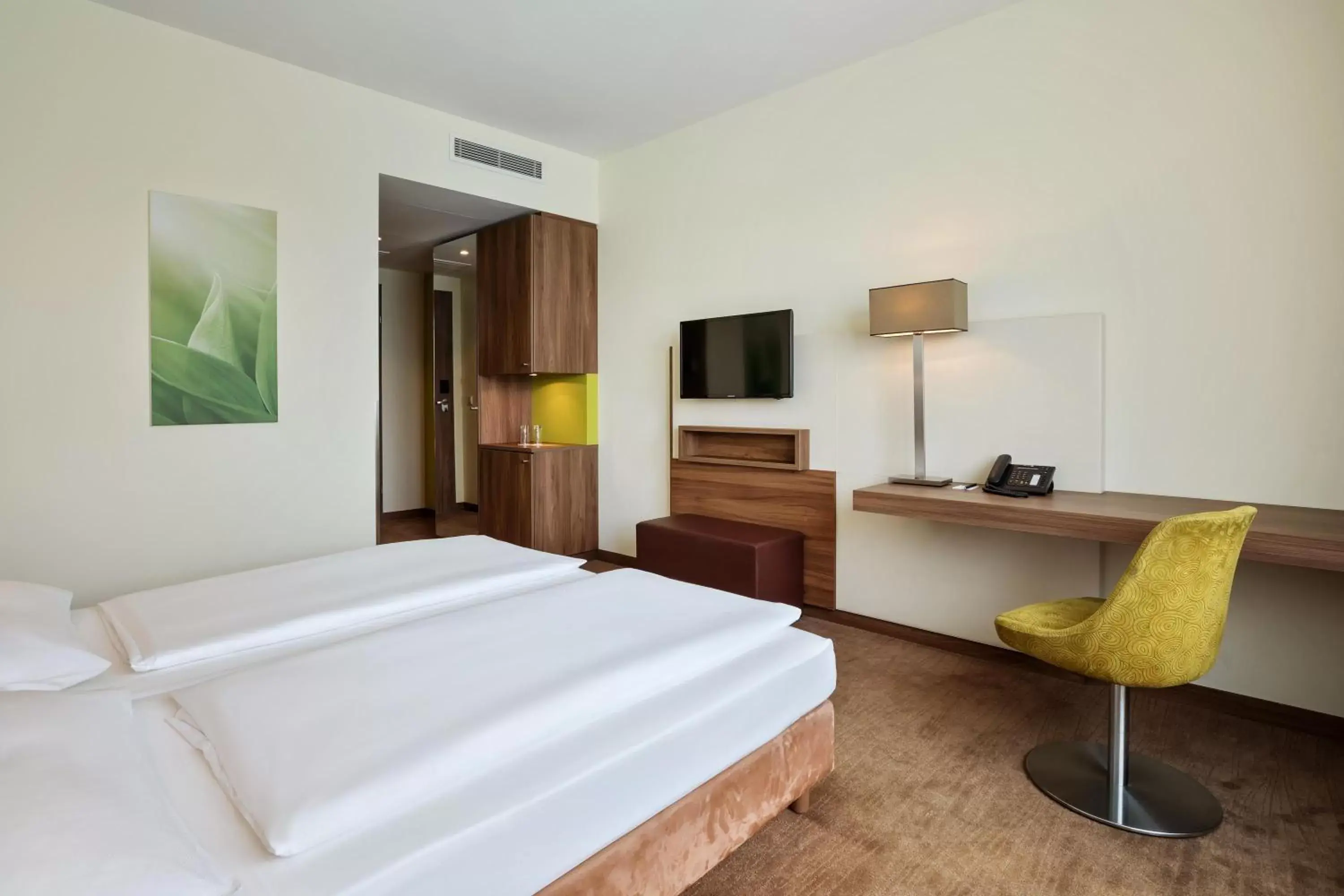 Bed in Austria Trend Hotel Doppio Wien