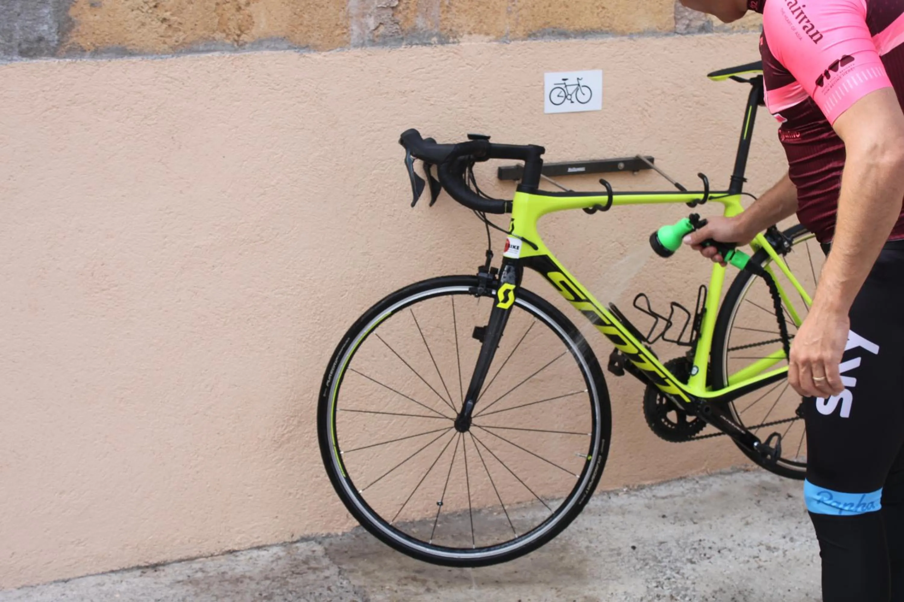 Cycling in Petit Hotel Ses Rotges - Only Adults