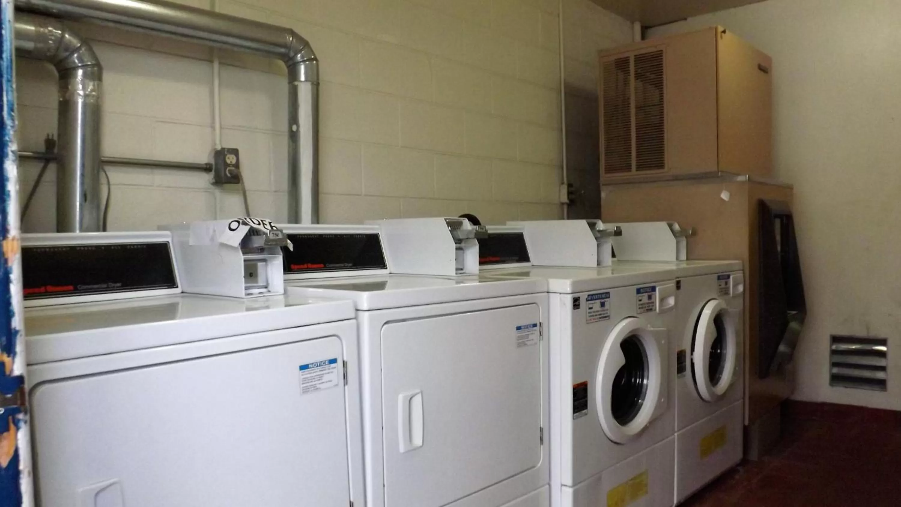 Other, Kitchen/Kitchenette in Travelodge by Wyndham Farmington