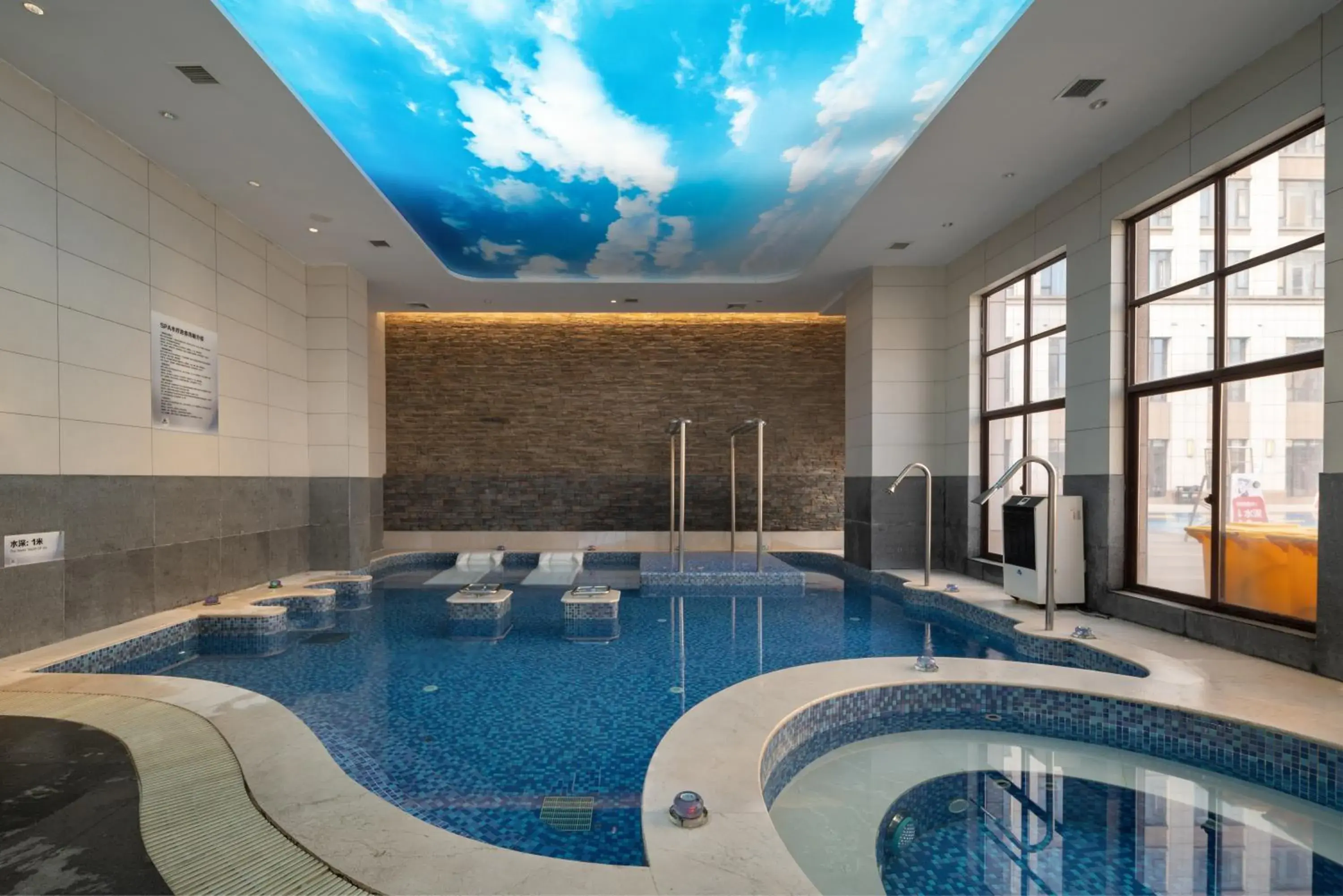 Swimming Pool in Holiday Inn Express Jinjiang Anhai, an IHG Hotel