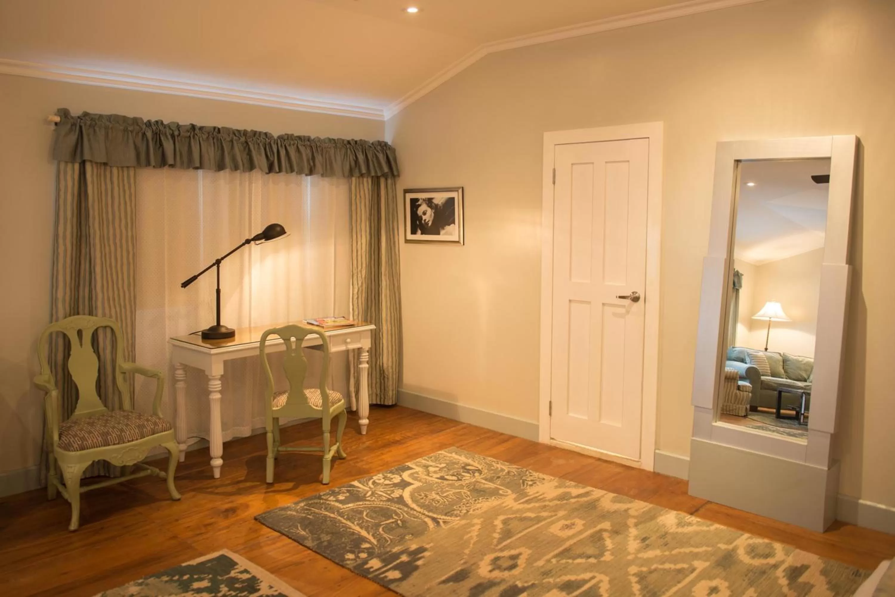 Seating area in Hotel Panamonte