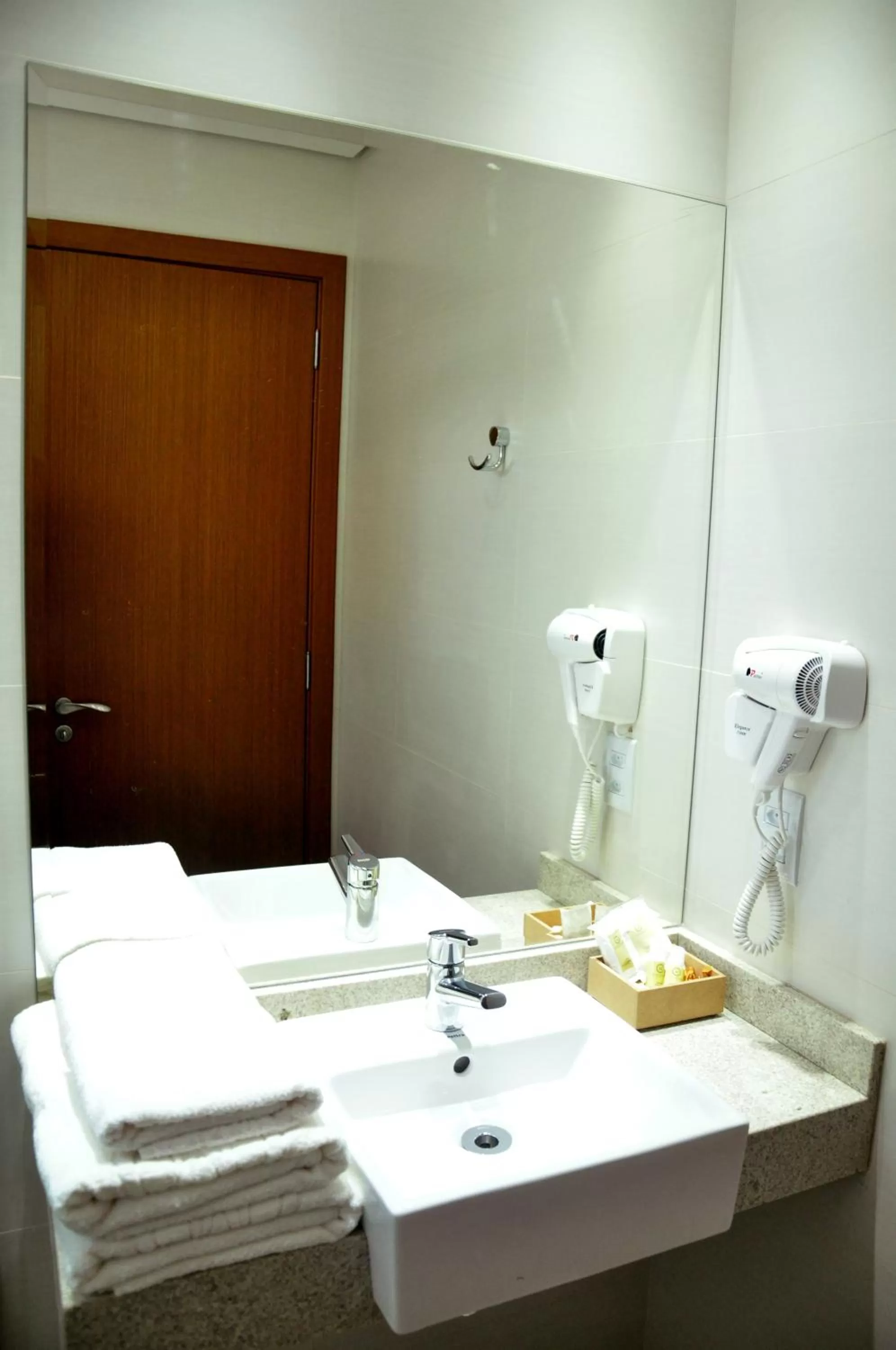 Bathroom in Hotel Mohave