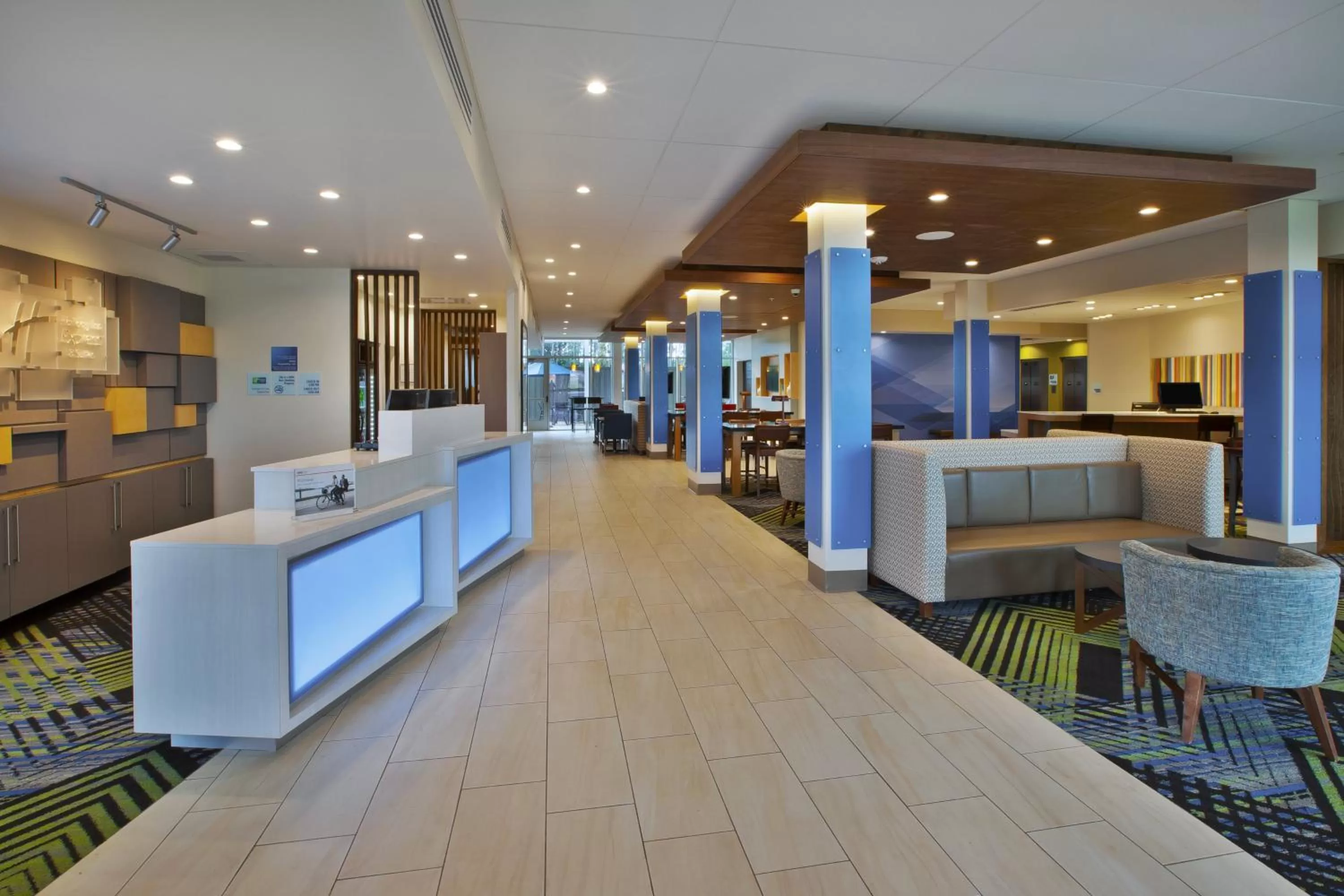 Lobby or reception in Holiday Inn Express and Suites South Hill by IHG