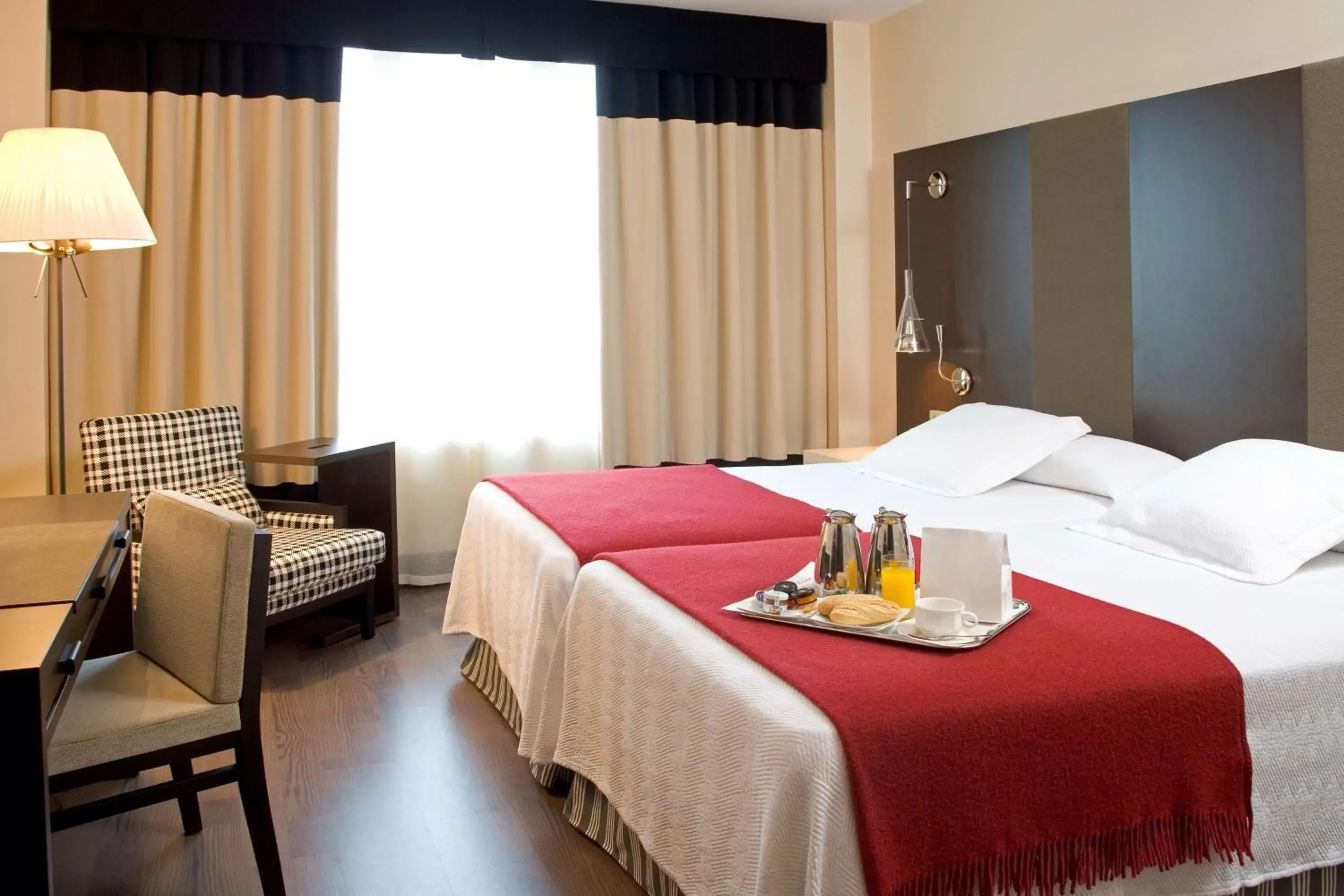 Bedroom, Bed in NH Valladolid Bálago Bedroom, Bed in NH Valladolid Bálago