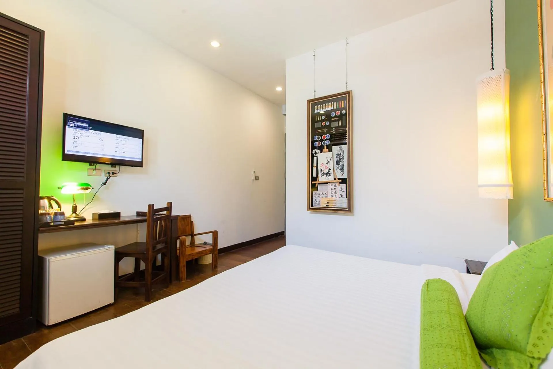 TV and multimedia, Bed in The Memory at On On Hotel