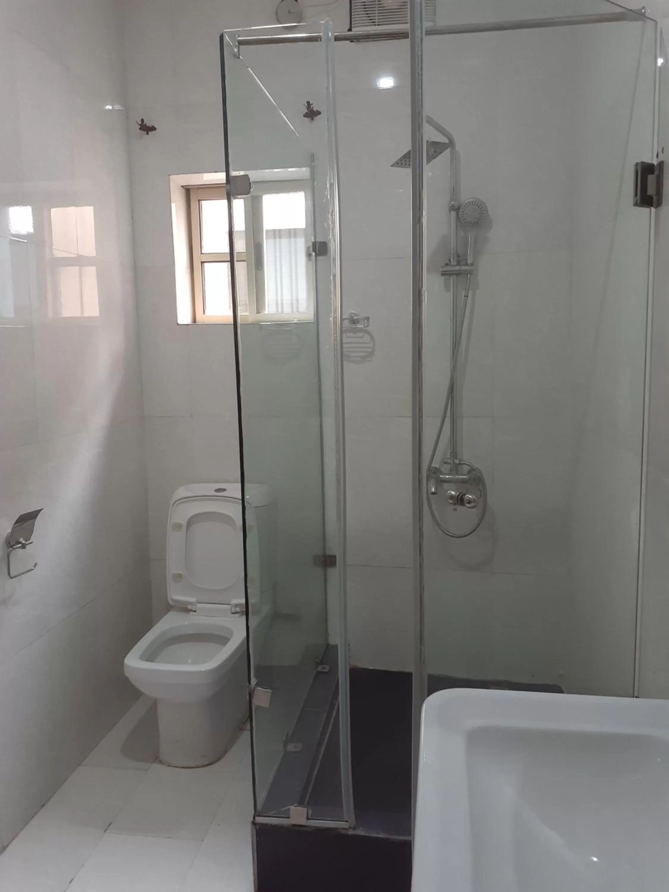 Bathroom in Galpin Suites