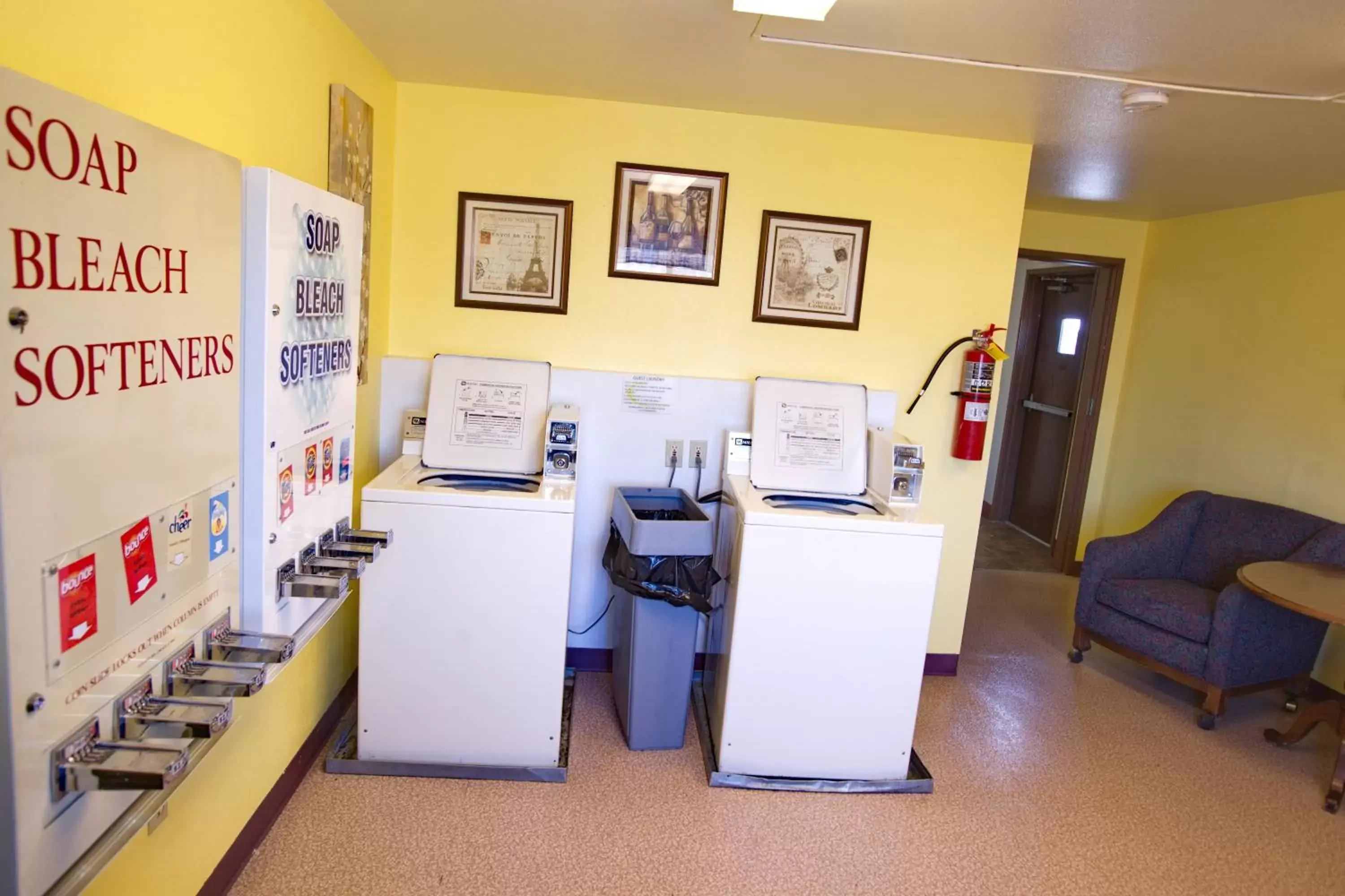 Fitness centre/facilities in Super 8 by Wyndham Elko Fitness centre/facilities in Super 8 by Wyndham Elko