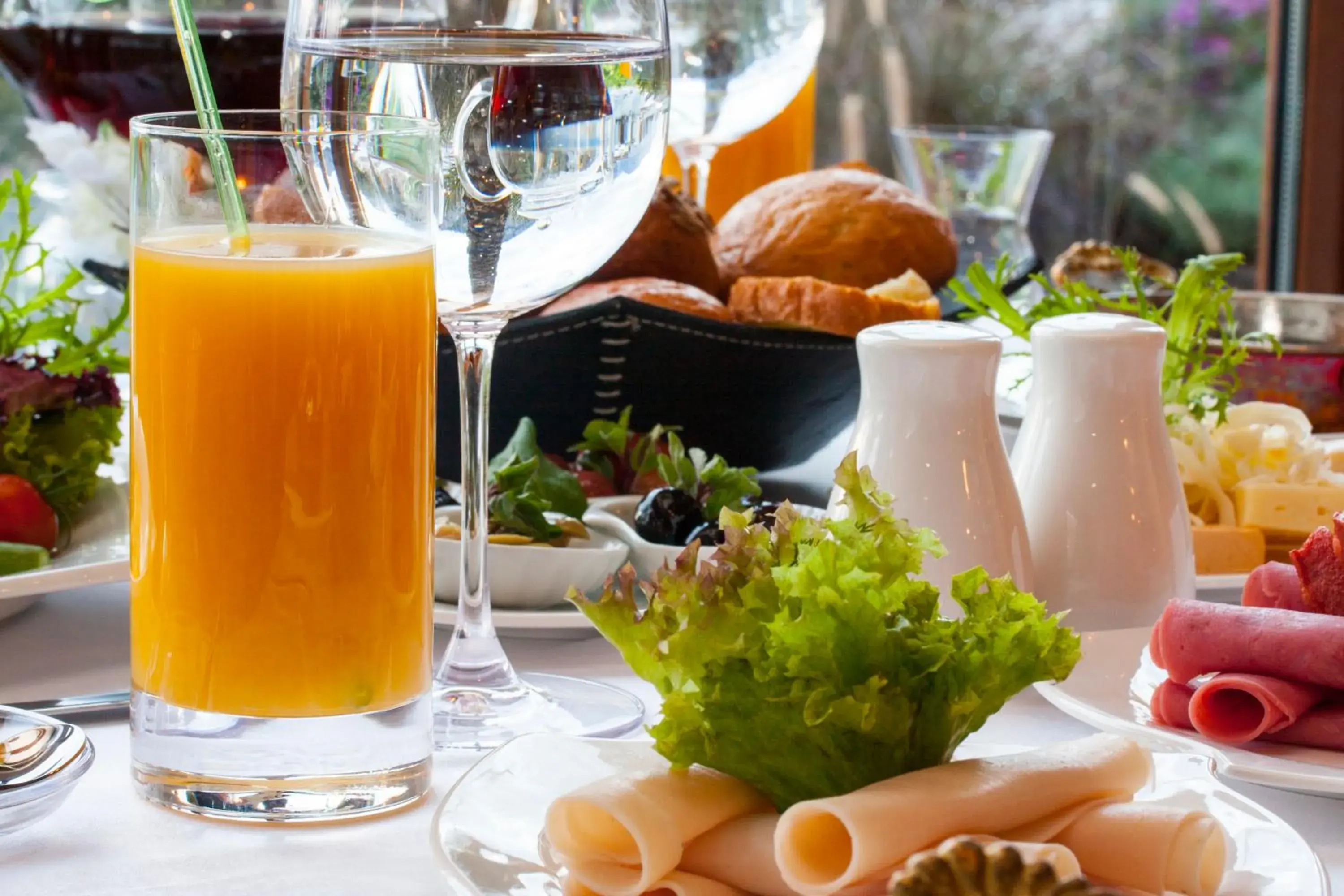 Breakfast in Hotel Warmbaderhof