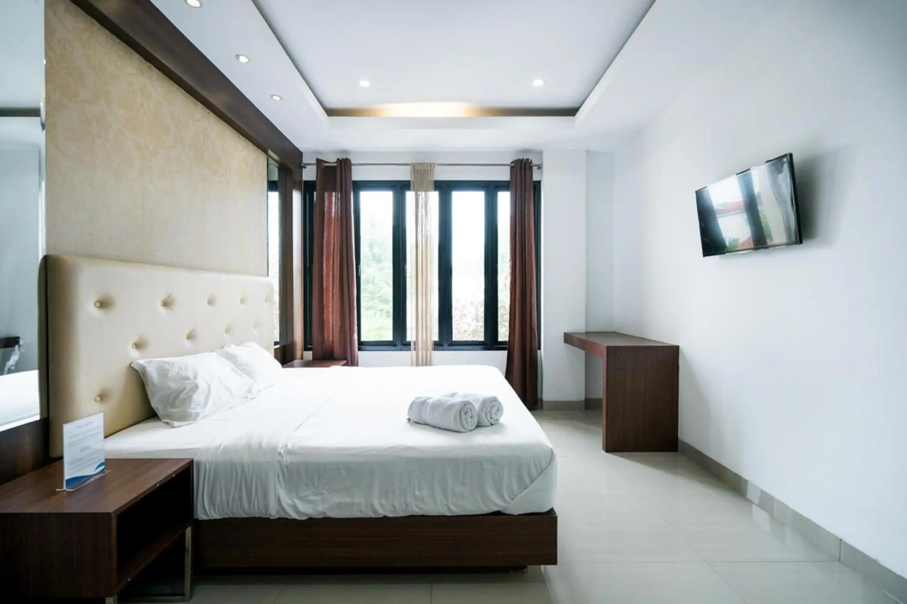 Bedroom, Bed in The Lavana Townhouse Sanur