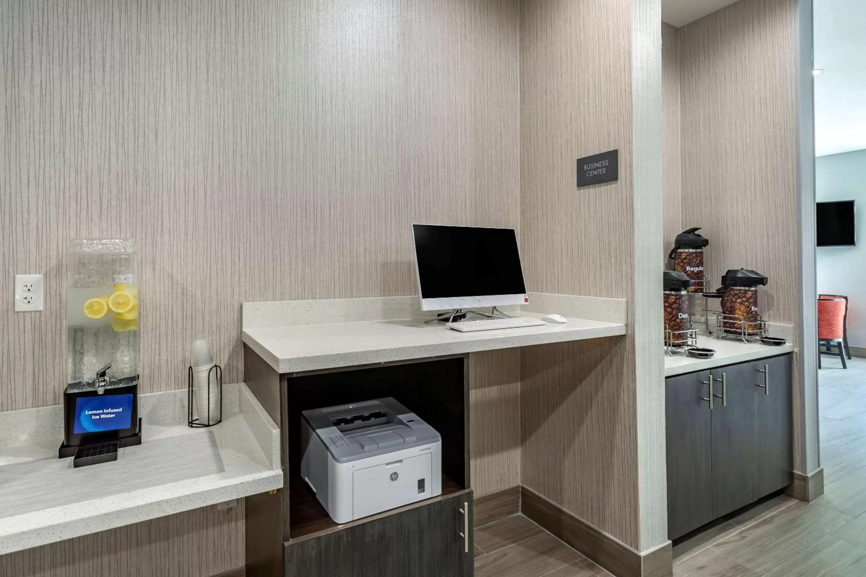 Business facilities in Comfort Inn & Suites