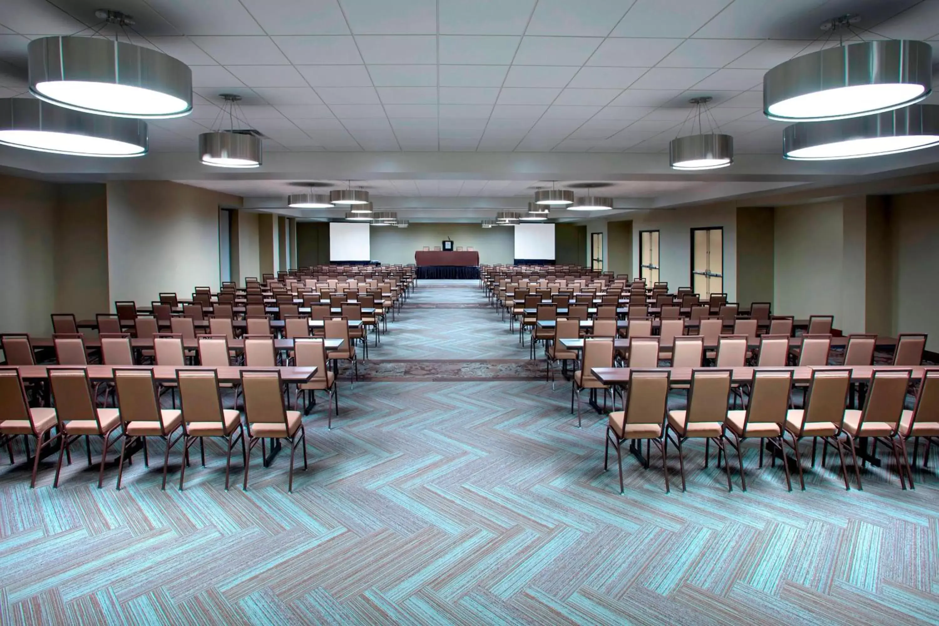 Meeting/conference room in Four Points by Sheraton Charleston
