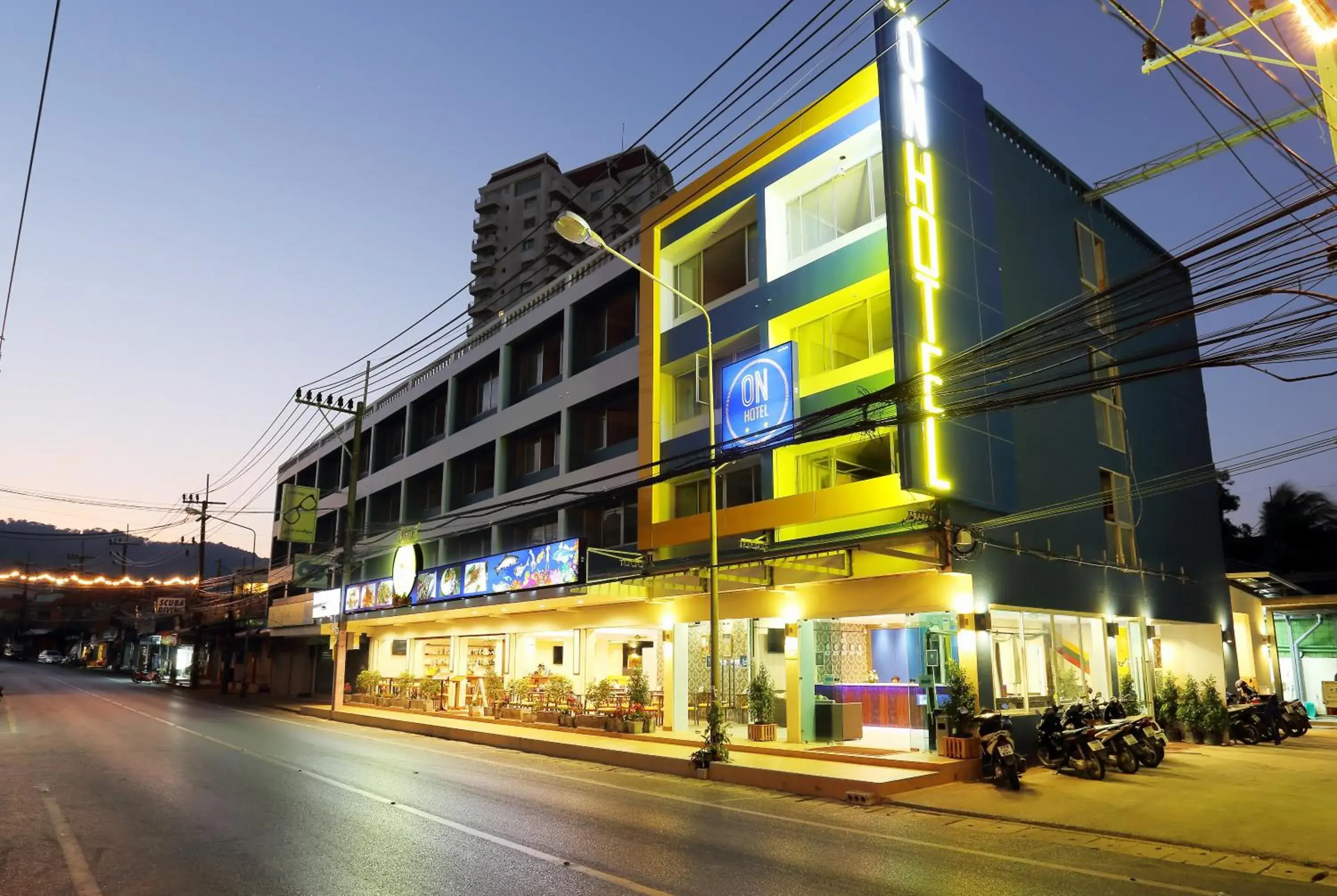 Property building in ON Hotel Phuket - SHA Property building in ON Hotel Phuket - SHA
