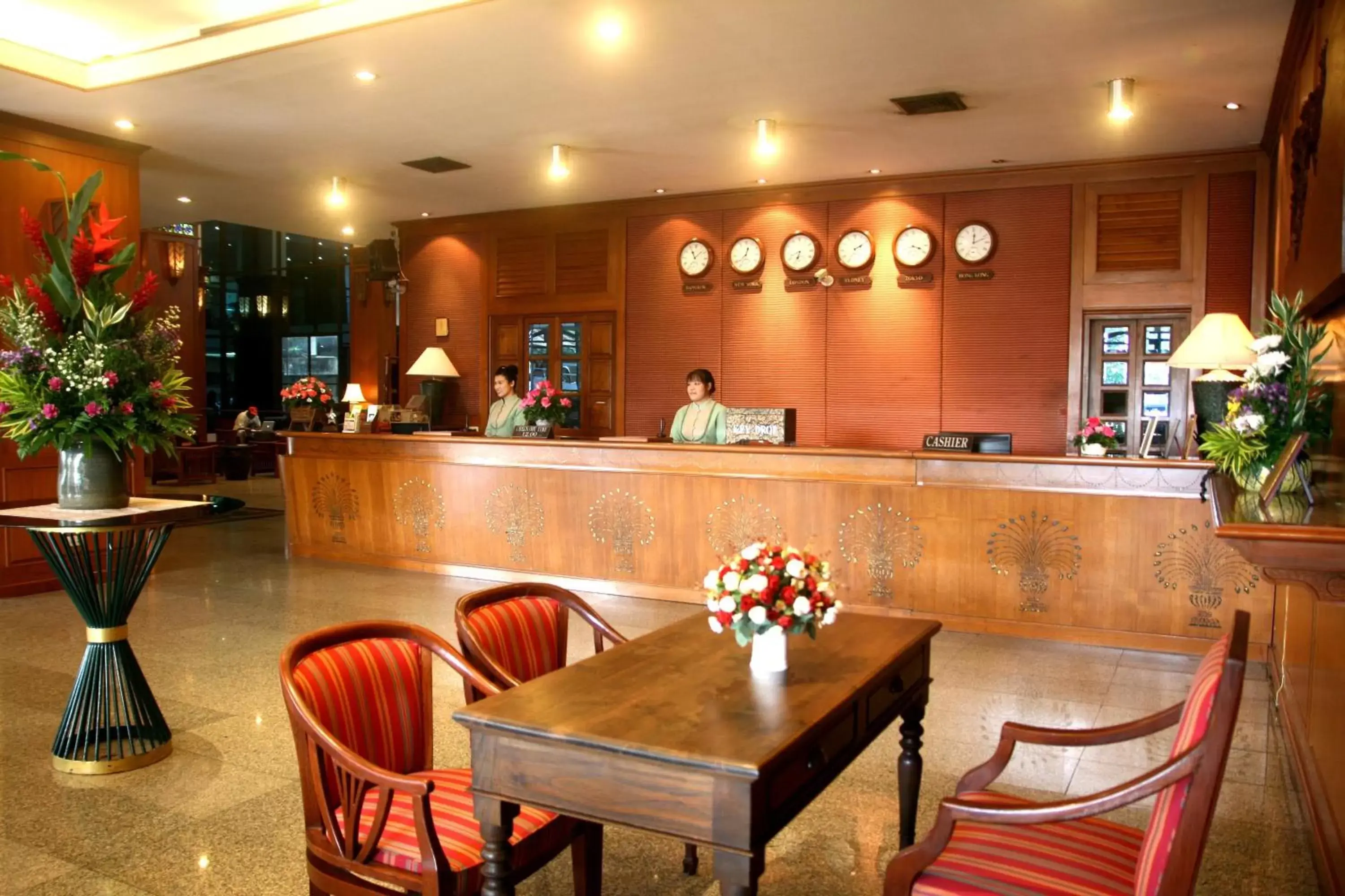 Lobby or reception in Royal Lanna Hotel