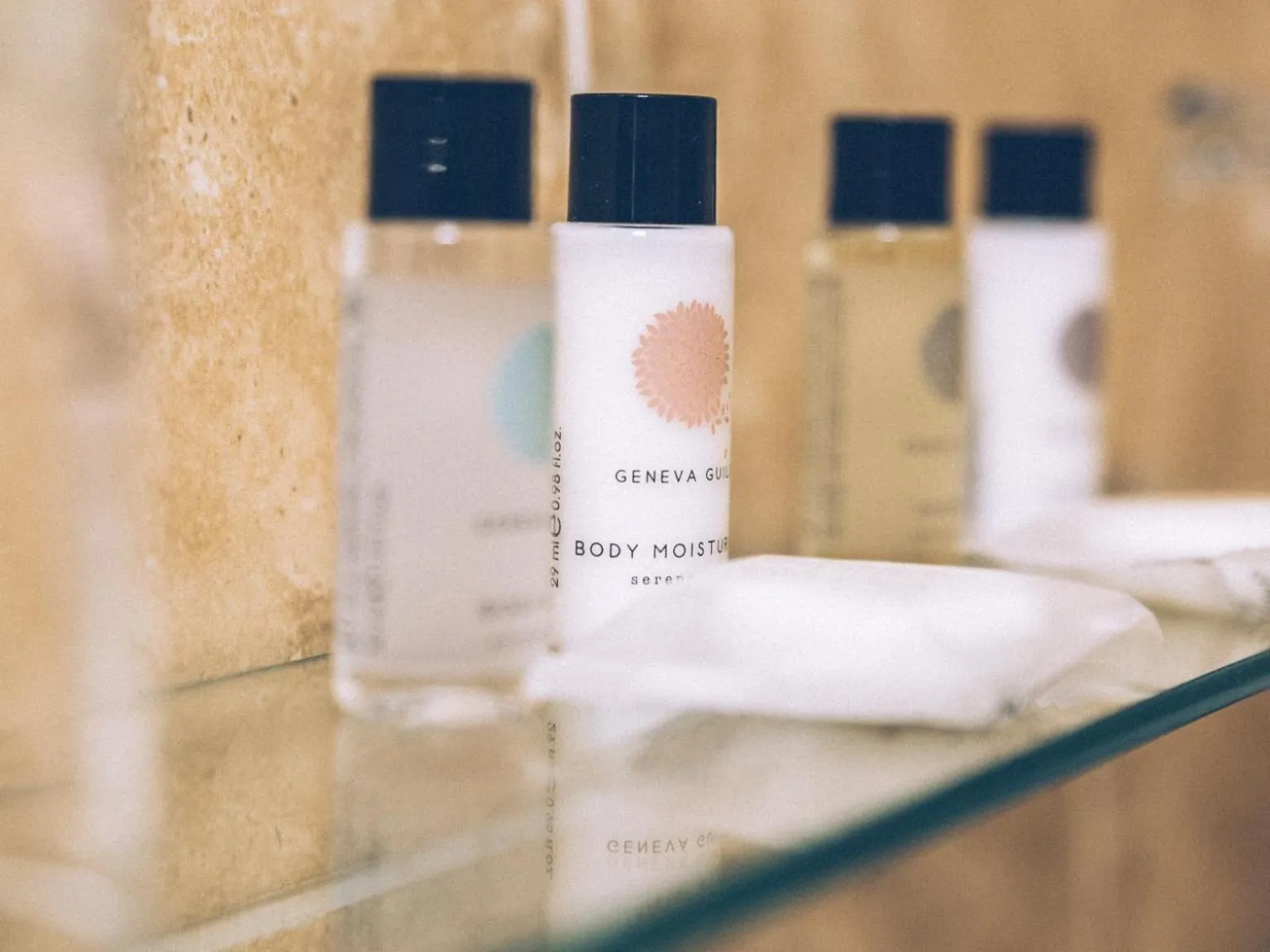 Bathroom in Hardwick Arms Hotel