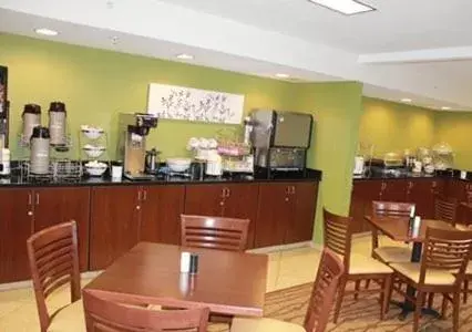 Area and facilities, Restaurant/Places to Eat in Sleep Inn & Suites Columbus
