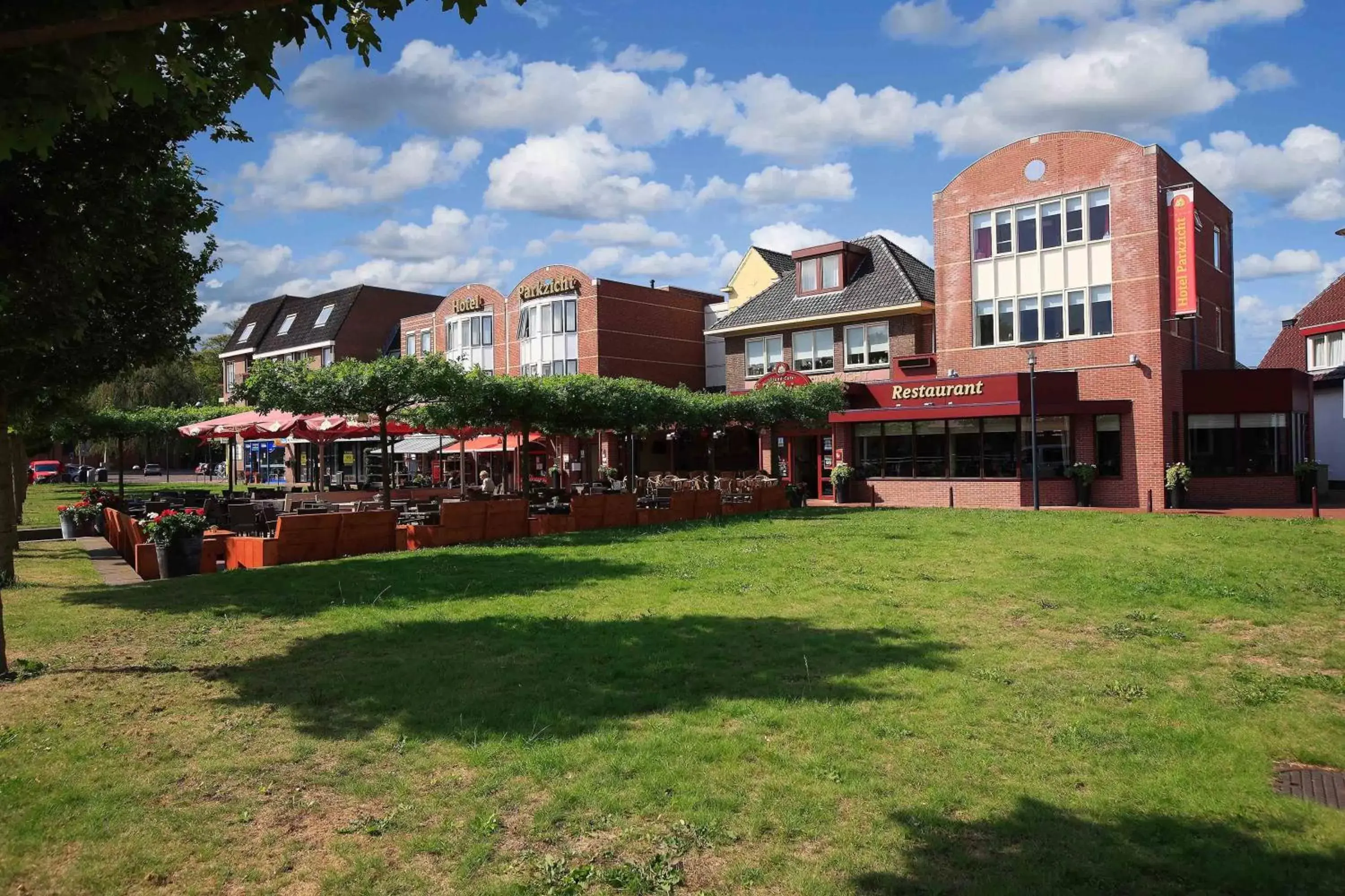 Property Building in Hotel Parkzicht