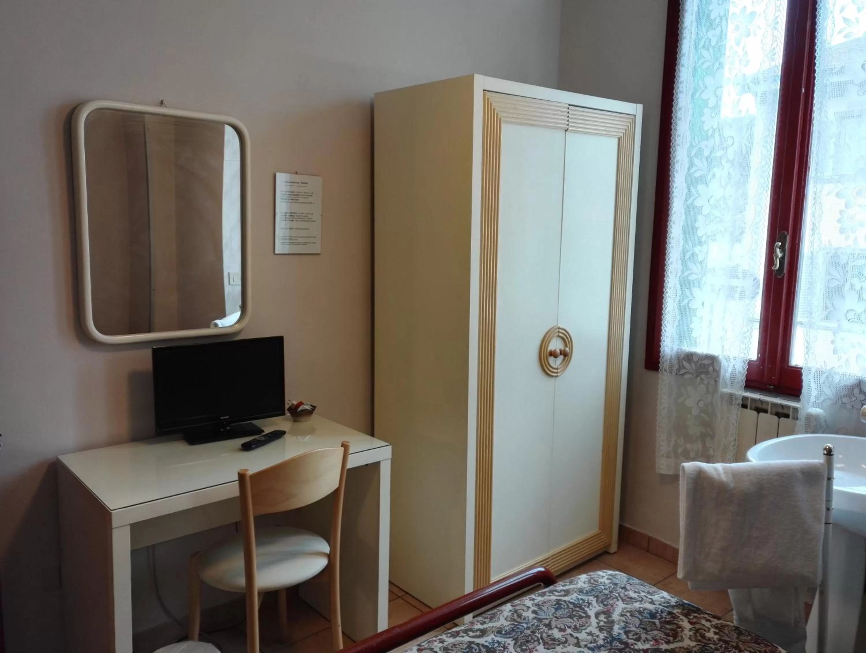 TV and multimedia in Hotel Masaccio