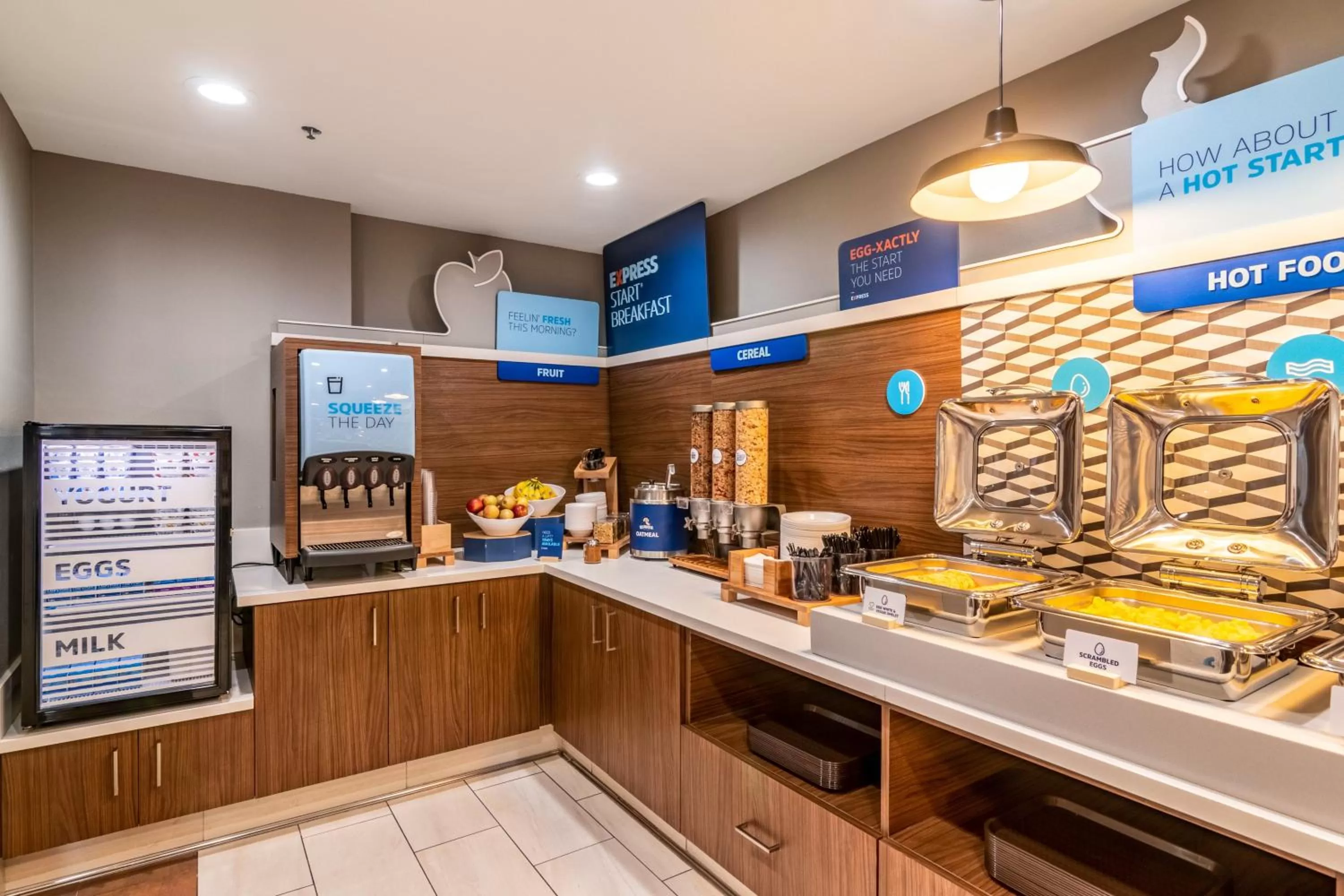 Breakfast in Holiday Inn Express & Suites Camarillo by IHG